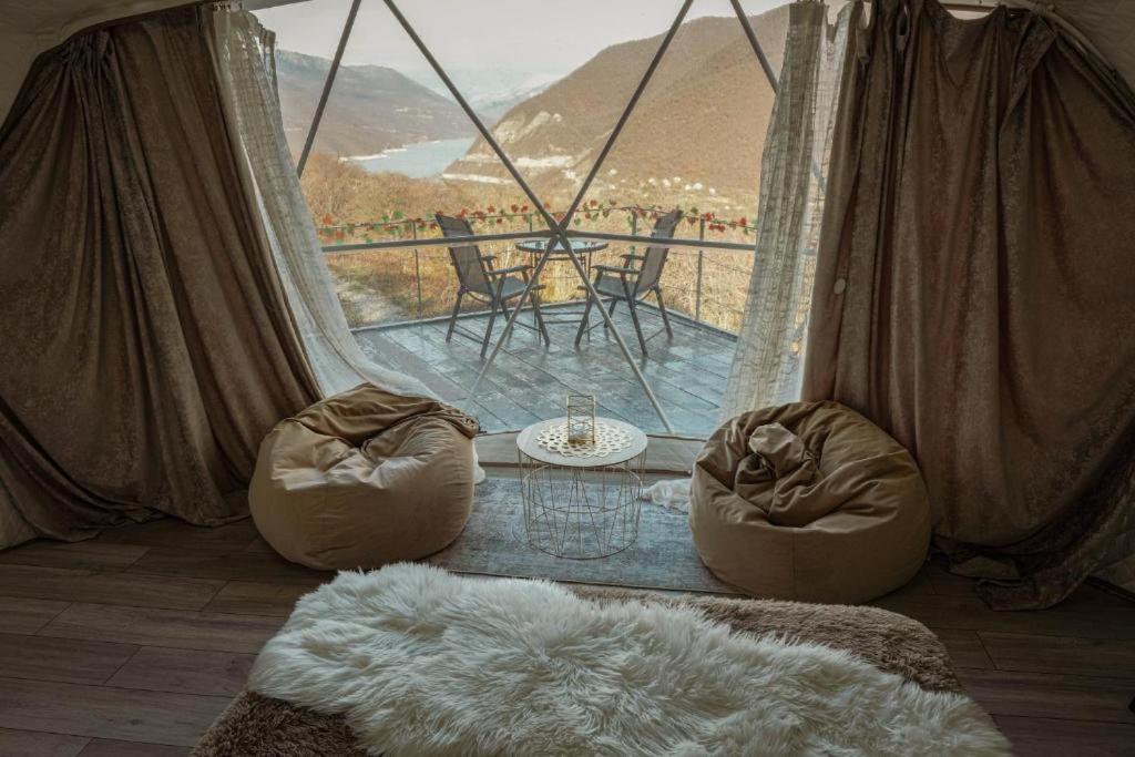 lakeviewglamp