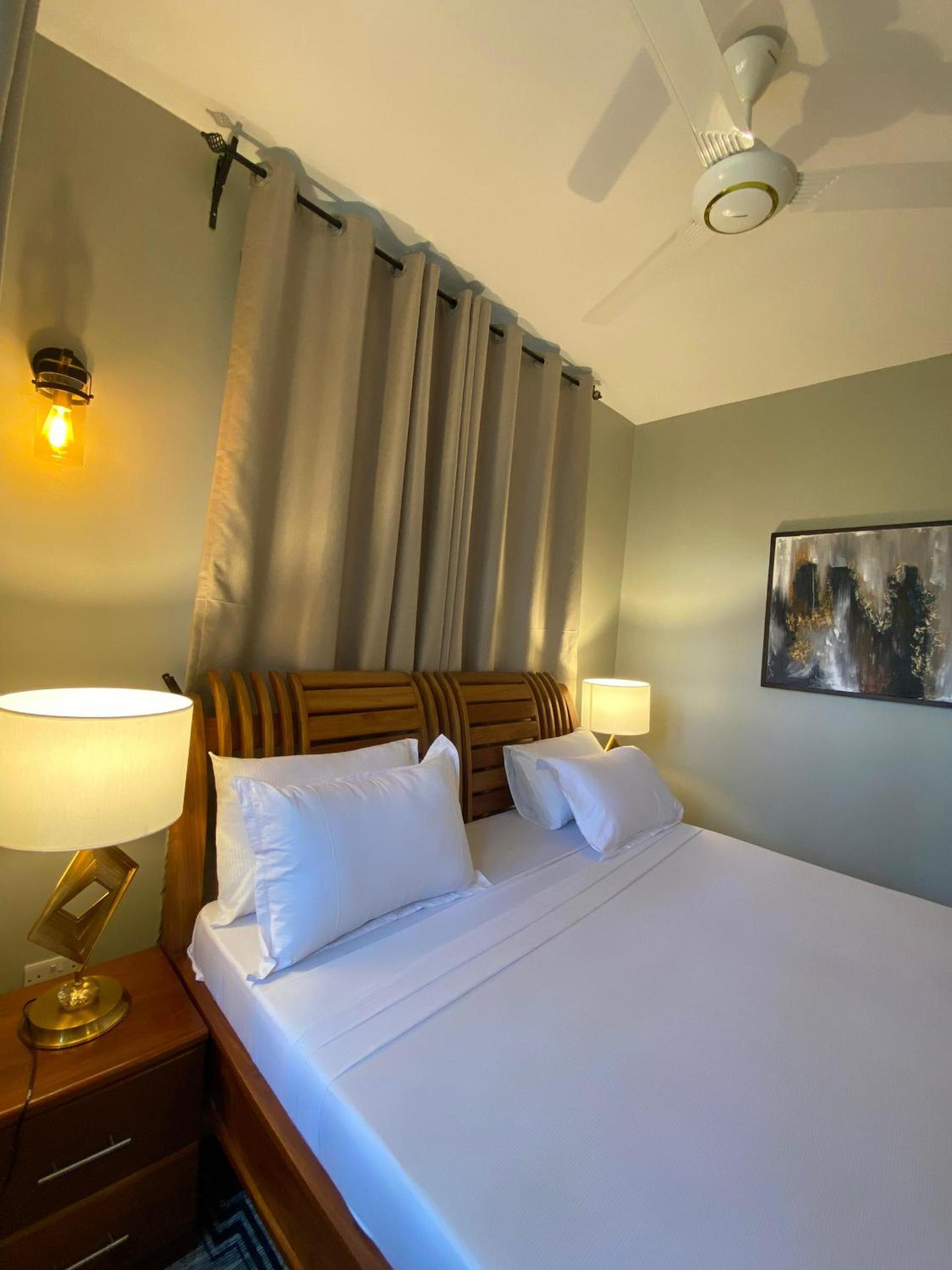 Jacomo Residences