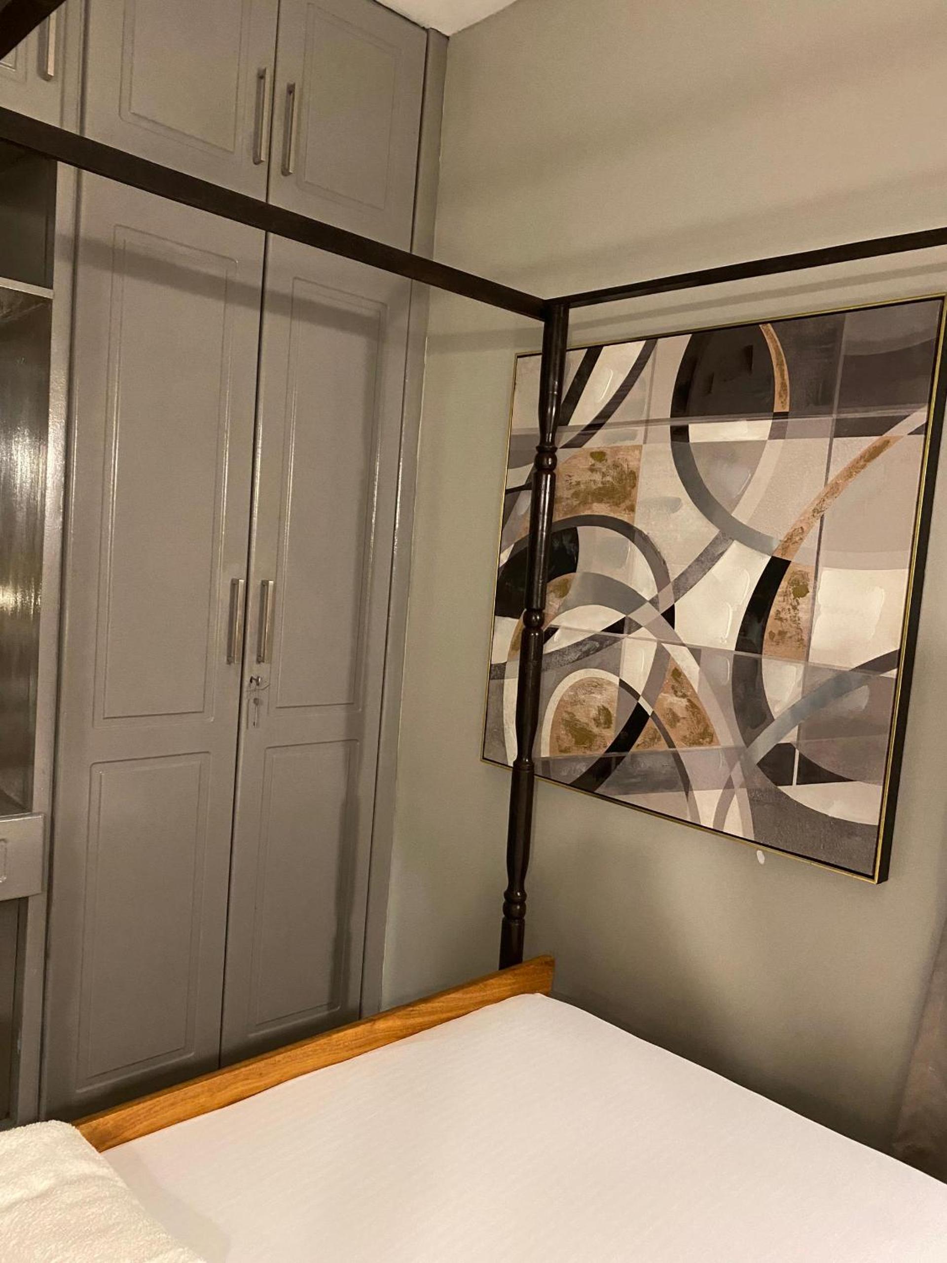 Jacomo Residences