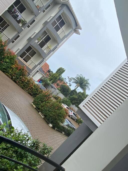 EJ Spacious apt , wIFI, Netflix & DSTV view 3