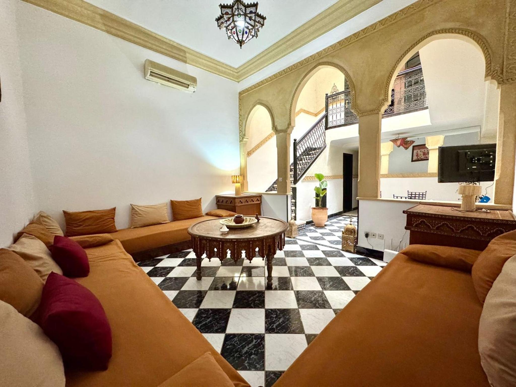lounge
