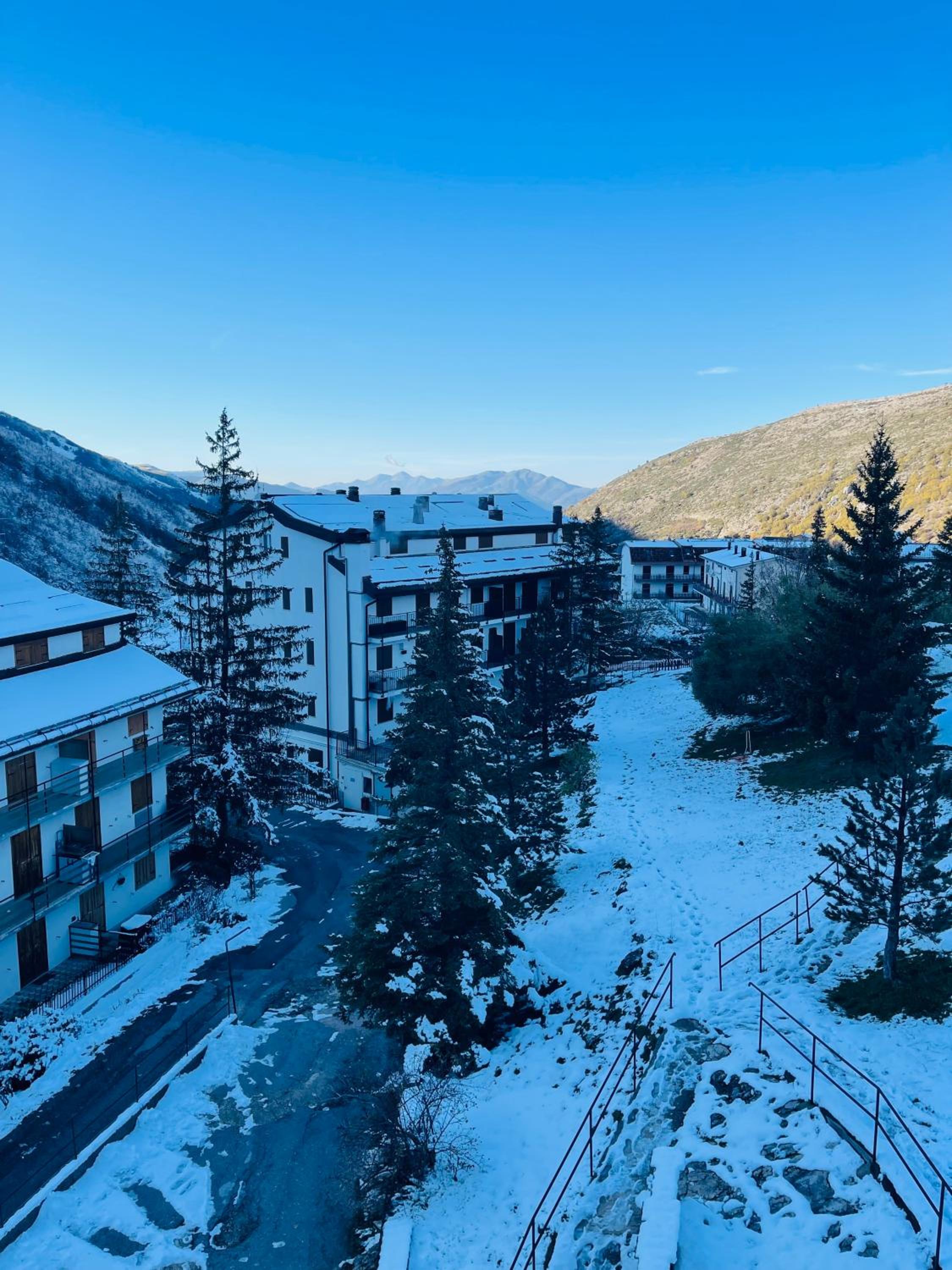 La Dama Bianca view 2
