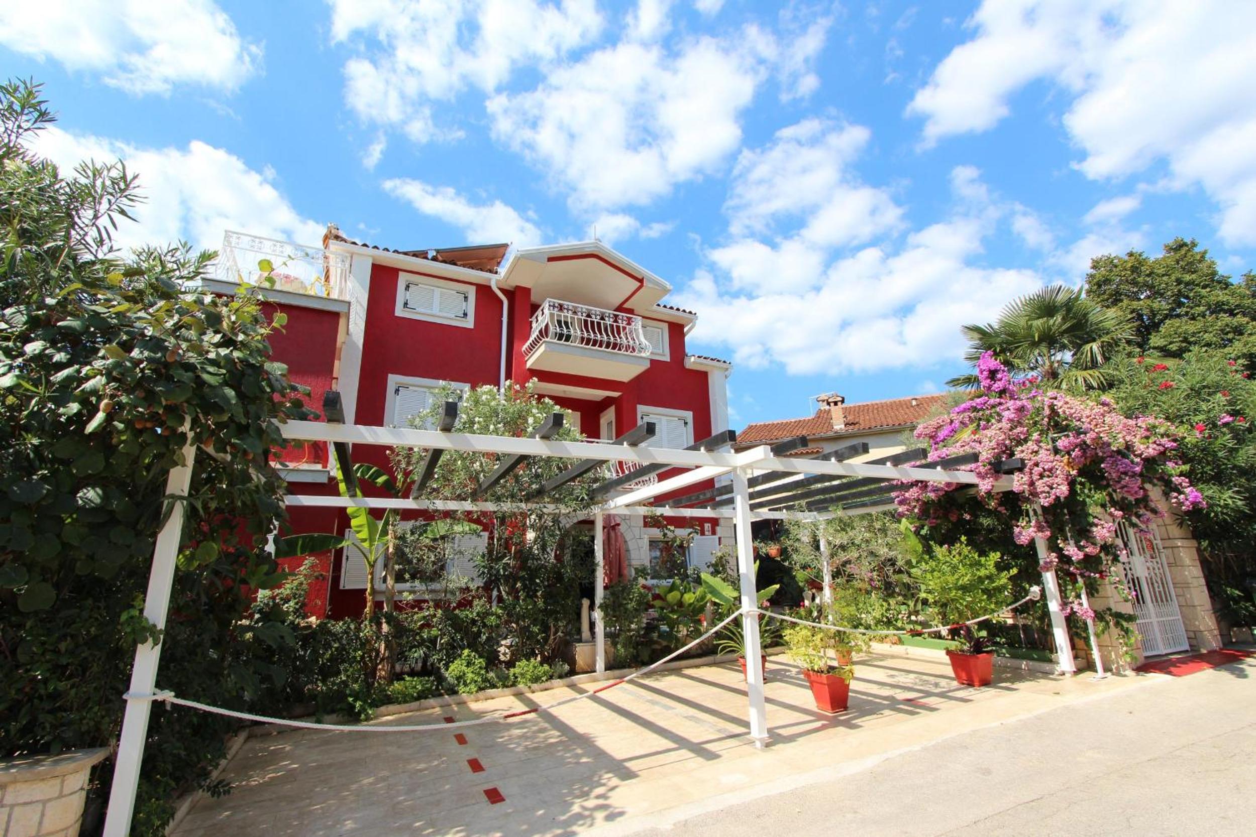 Guesthouse Ava view 3