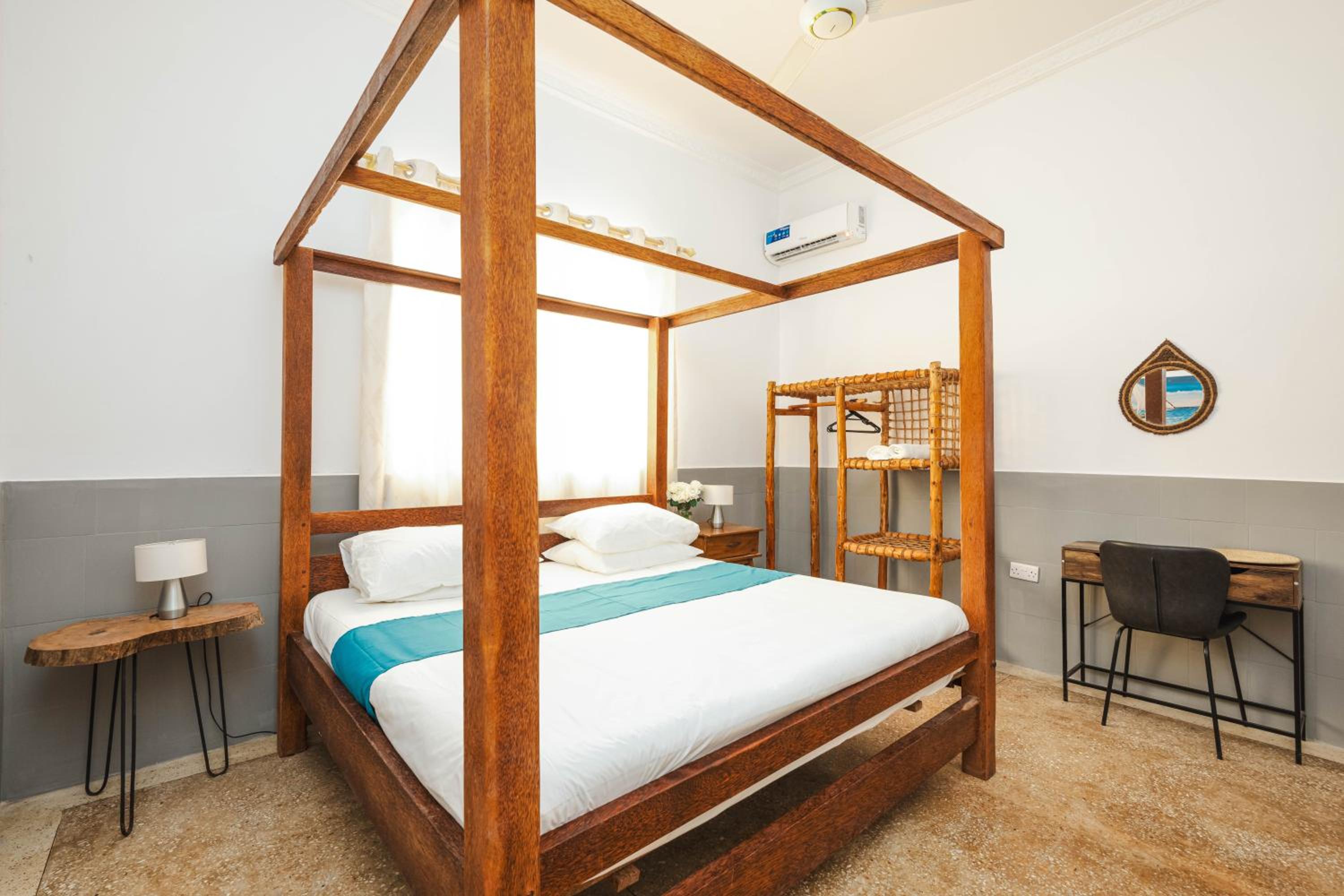 Paje Holiday Home by Liv Zanzibar, central located view 5