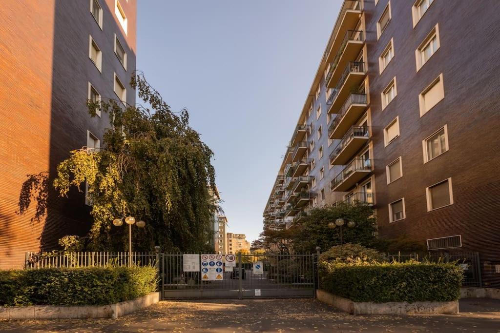 Wonderful 2bedroom flat Solari 7th f - Mirable PM