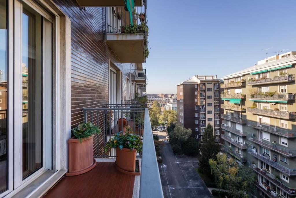 Wonderful 2bedroom flat Solari 7th f - Mirable PM