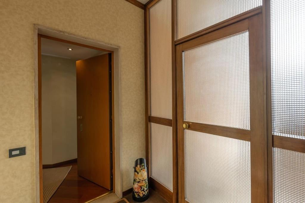 Wonderful 2bedroom flat Solari 7th f - Mirable PM