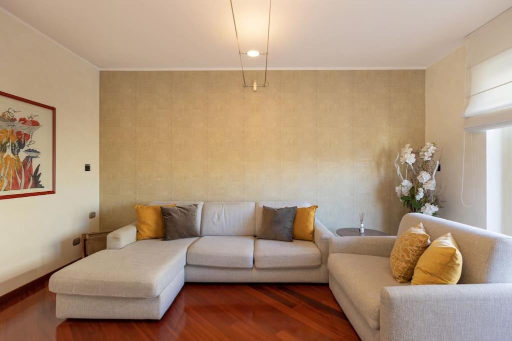 Wonderful 2bedroom flat Solari 7th f - Mirable PM