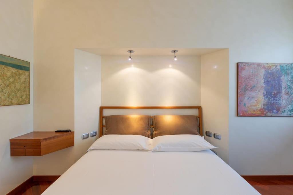 Wonderful 2bedroom flat Solari 7th f - Mirable PM