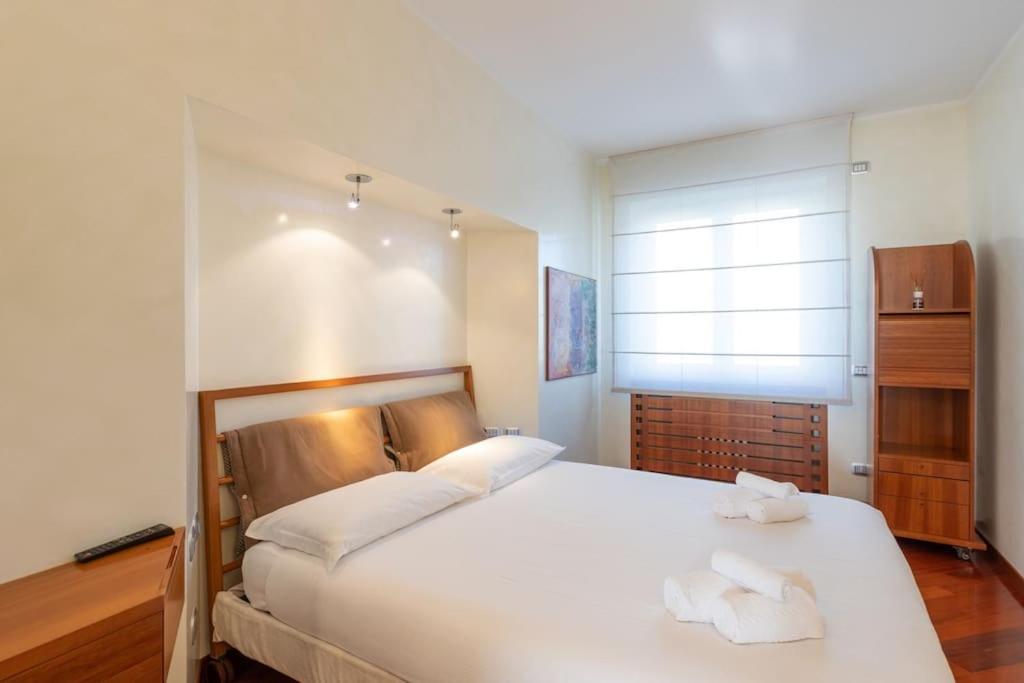 Wonderful 2bedroom flat Solari 7th f - Mirable PM