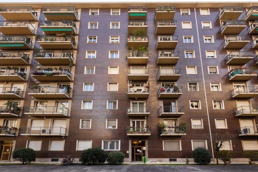 Wonderful 2bedroom flat Solari 7th f - Mirable PM