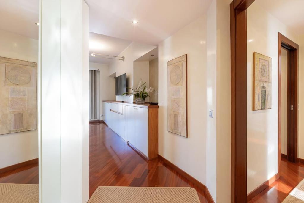 Wonderful 2bedroom flat Solari 7th f - Mirable PM