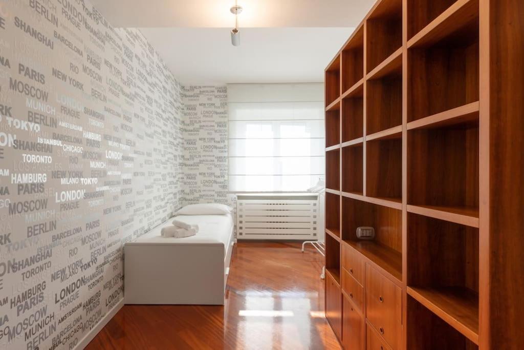 Wonderful 2bedroom flat Solari 7th f - Mirable PM