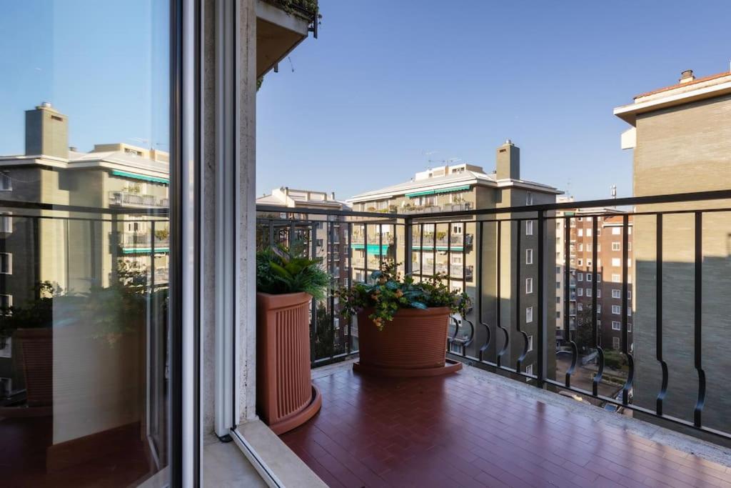 Wonderful 2bedroom flat Solari 7th f - Mirable PM