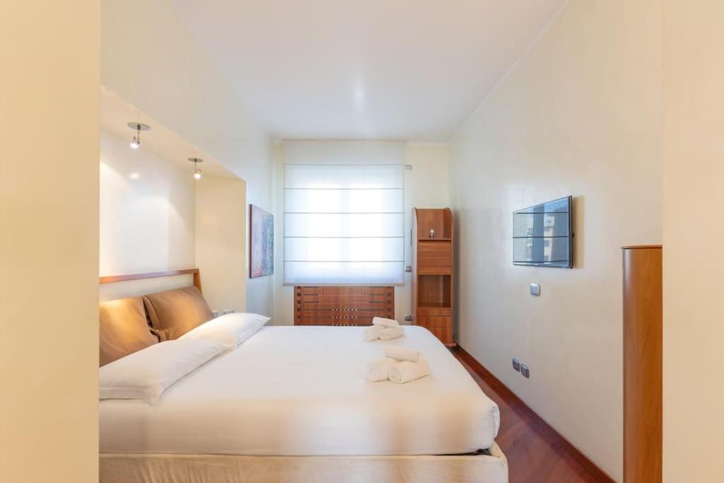 Wonderful 2bedroom flat Solari 7th f - Mirable PM
