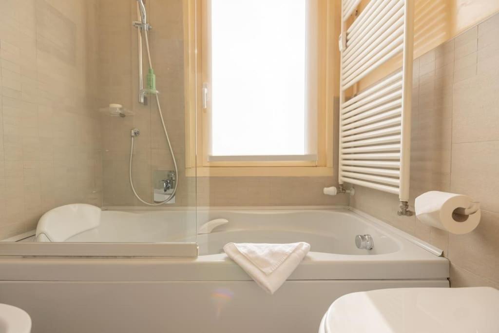 Wonderful 2bedroom flat Solari 7th f - Mirable PM