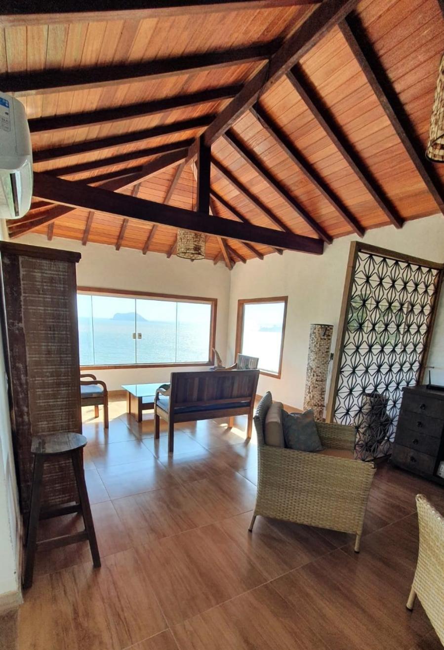Morada Zanzimar, casa vista al mar