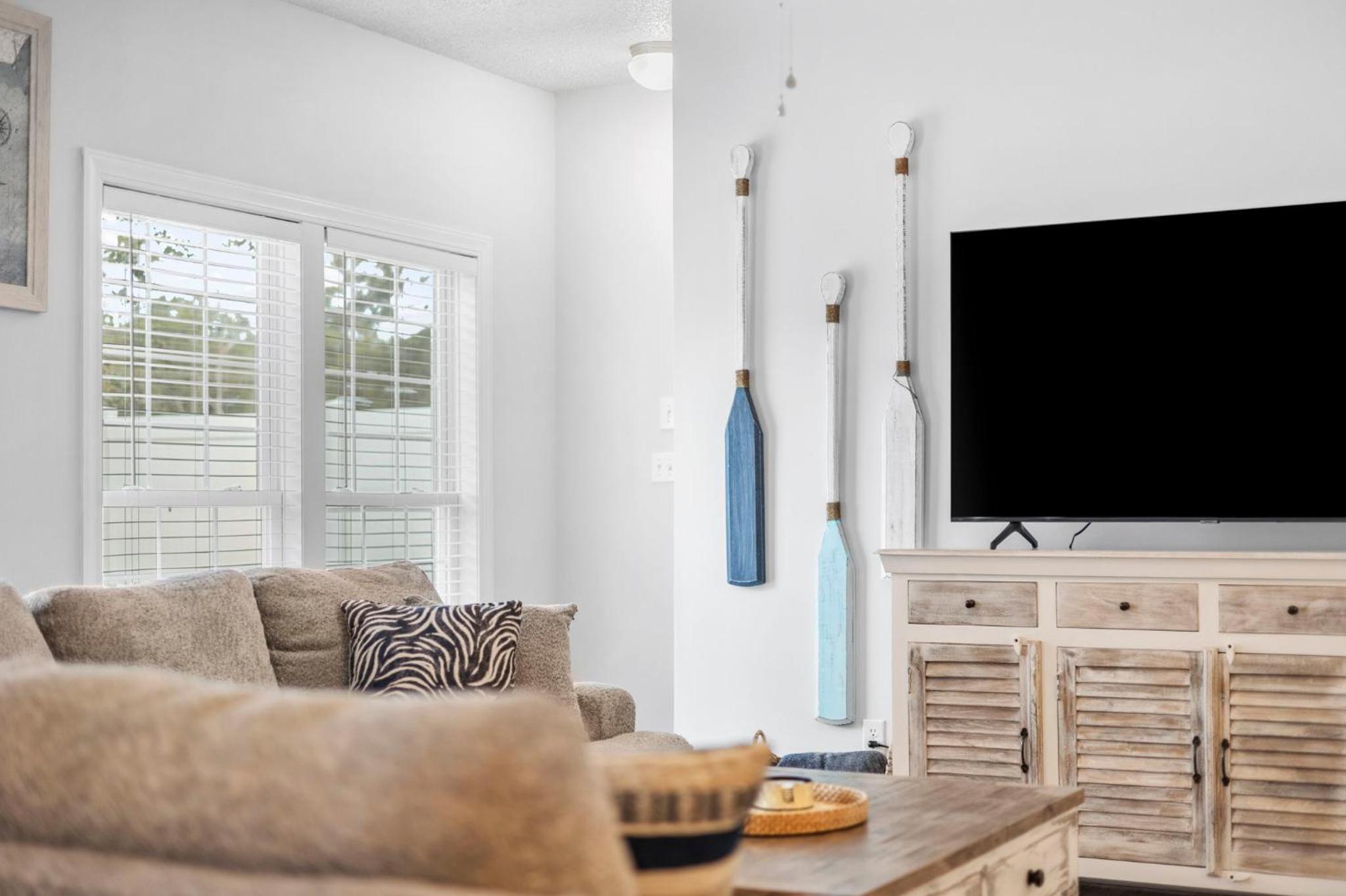 Spacious Beach Home Walk to Shore Drive