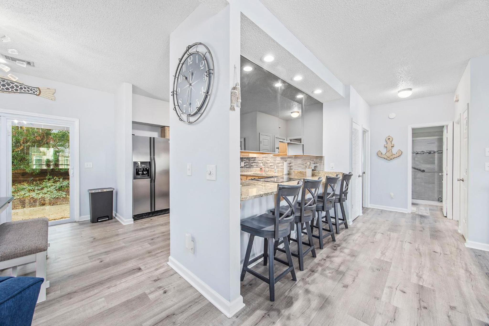 Spacious Beach Home Walk to Shore Drive