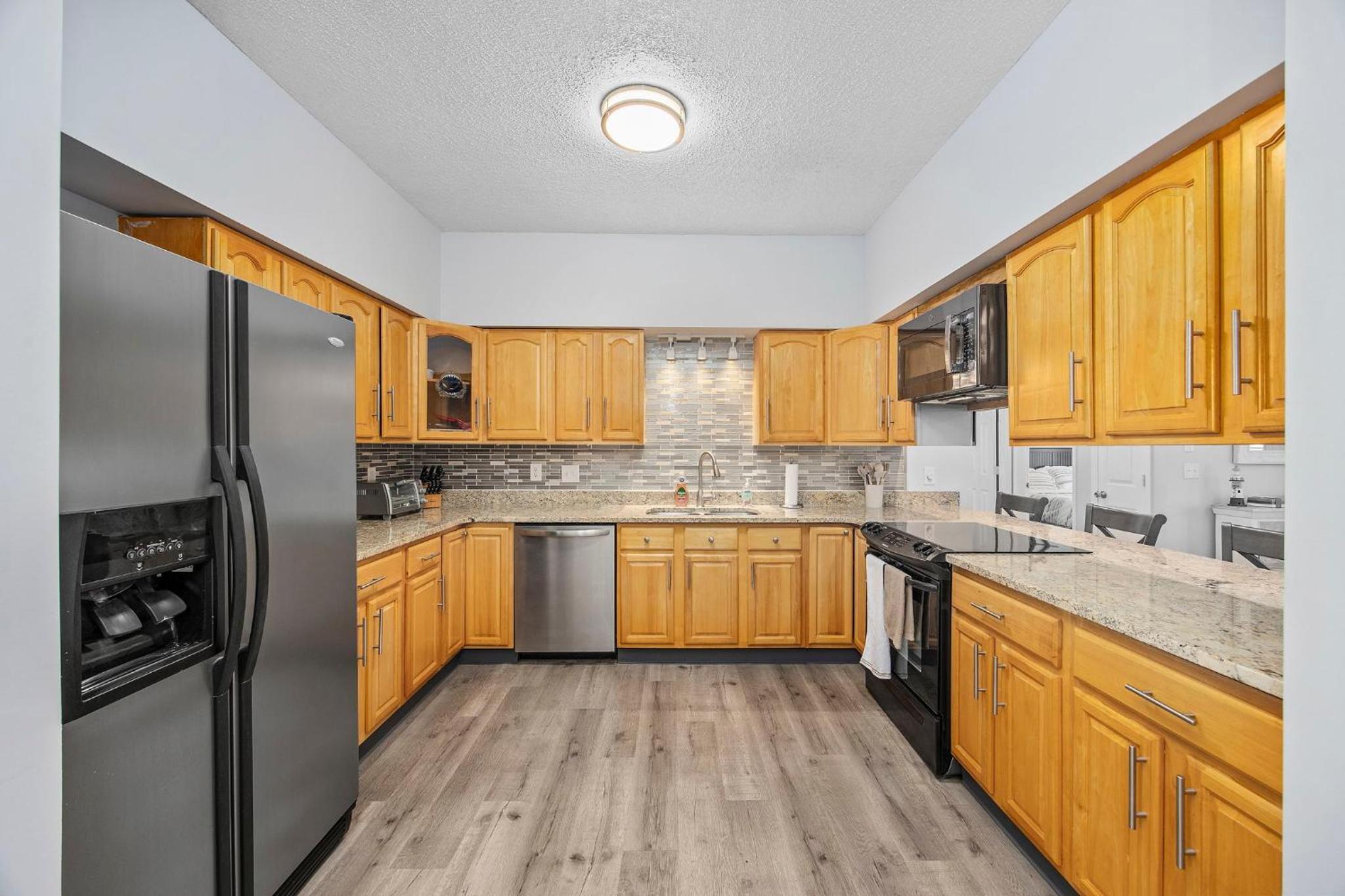 Spacious Beach Home Walk to Shore Drive