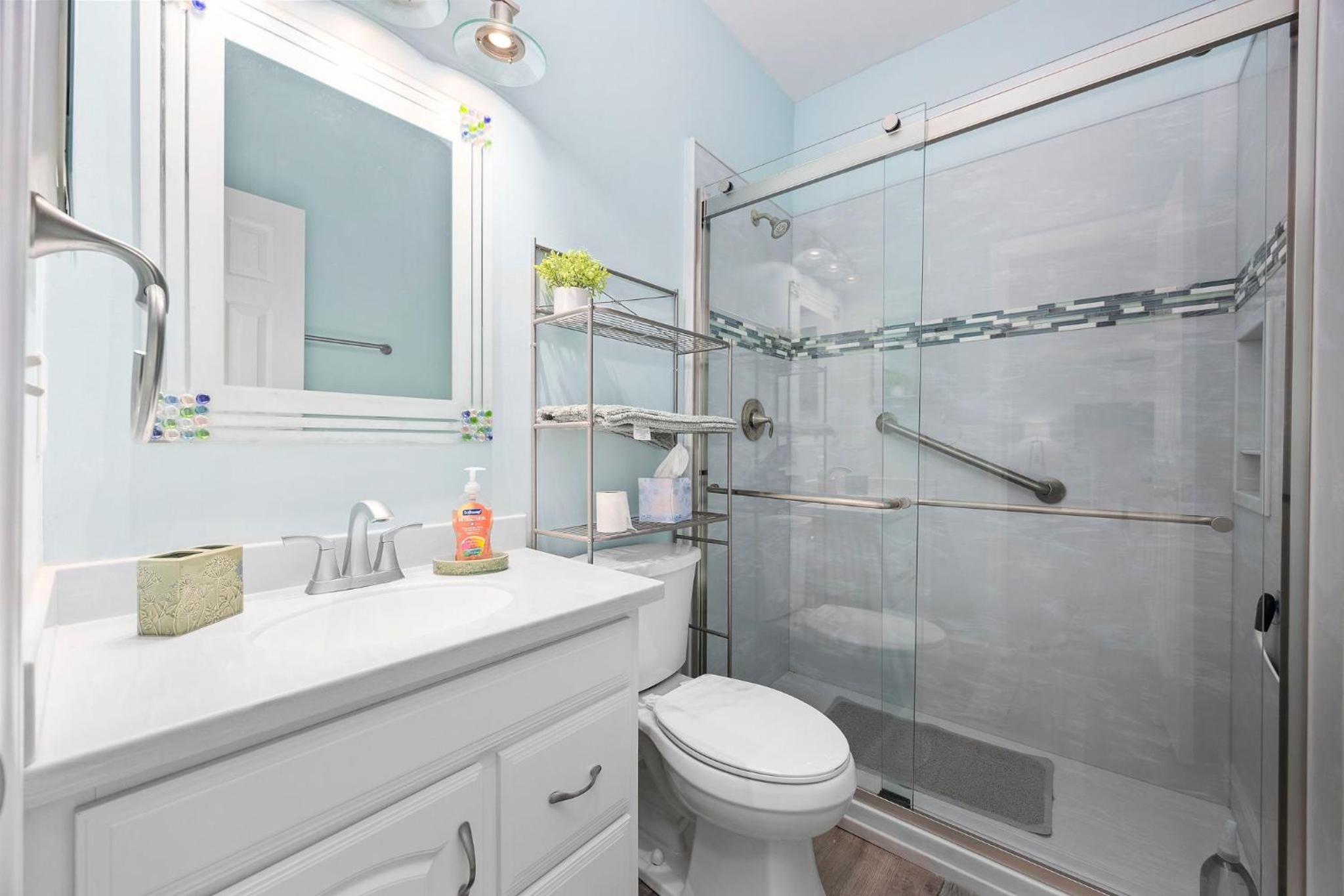 Spacious Beach Home Walk to Shore Drive