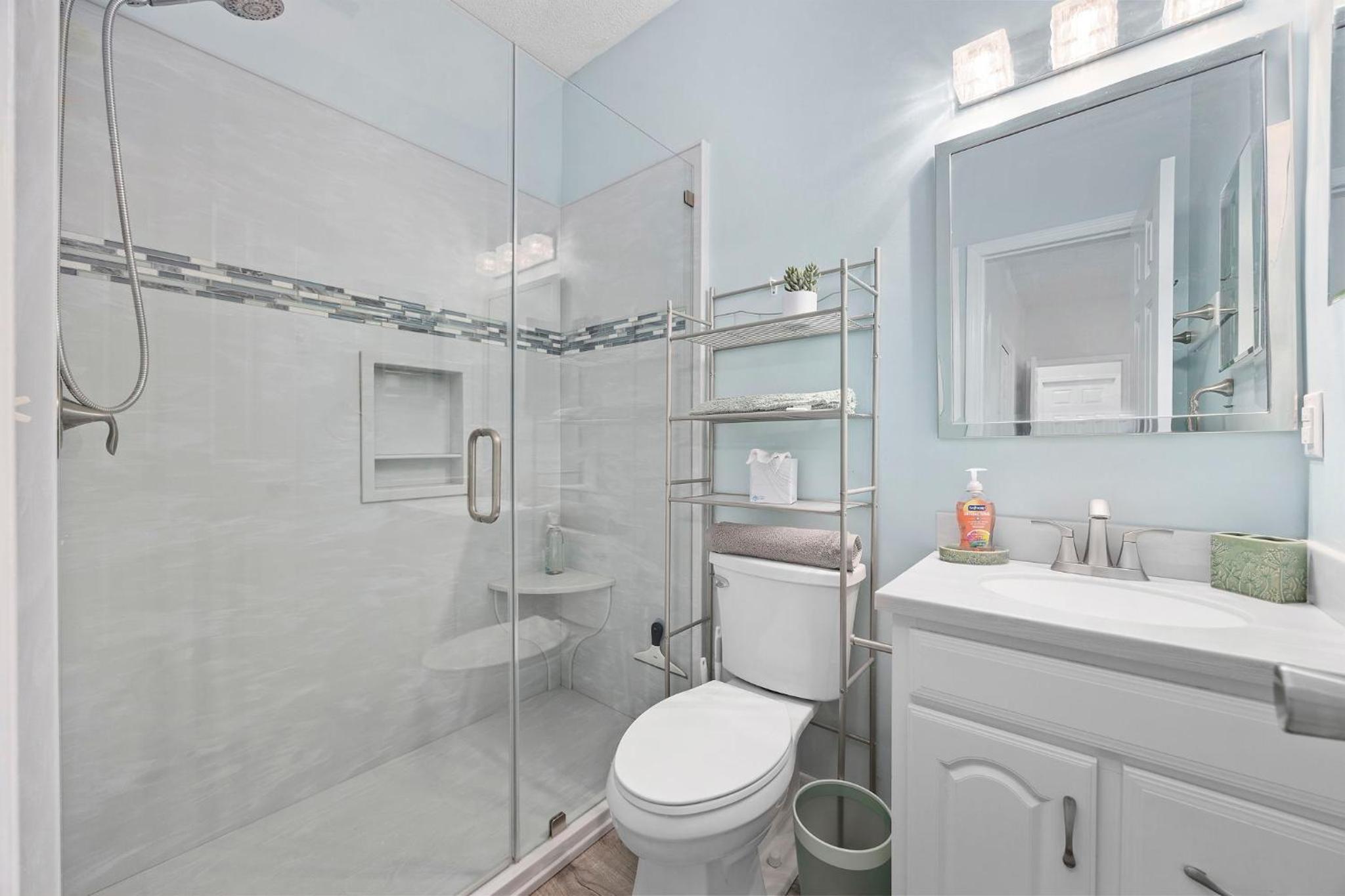 Spacious Beach Home Walk to Shore Drive