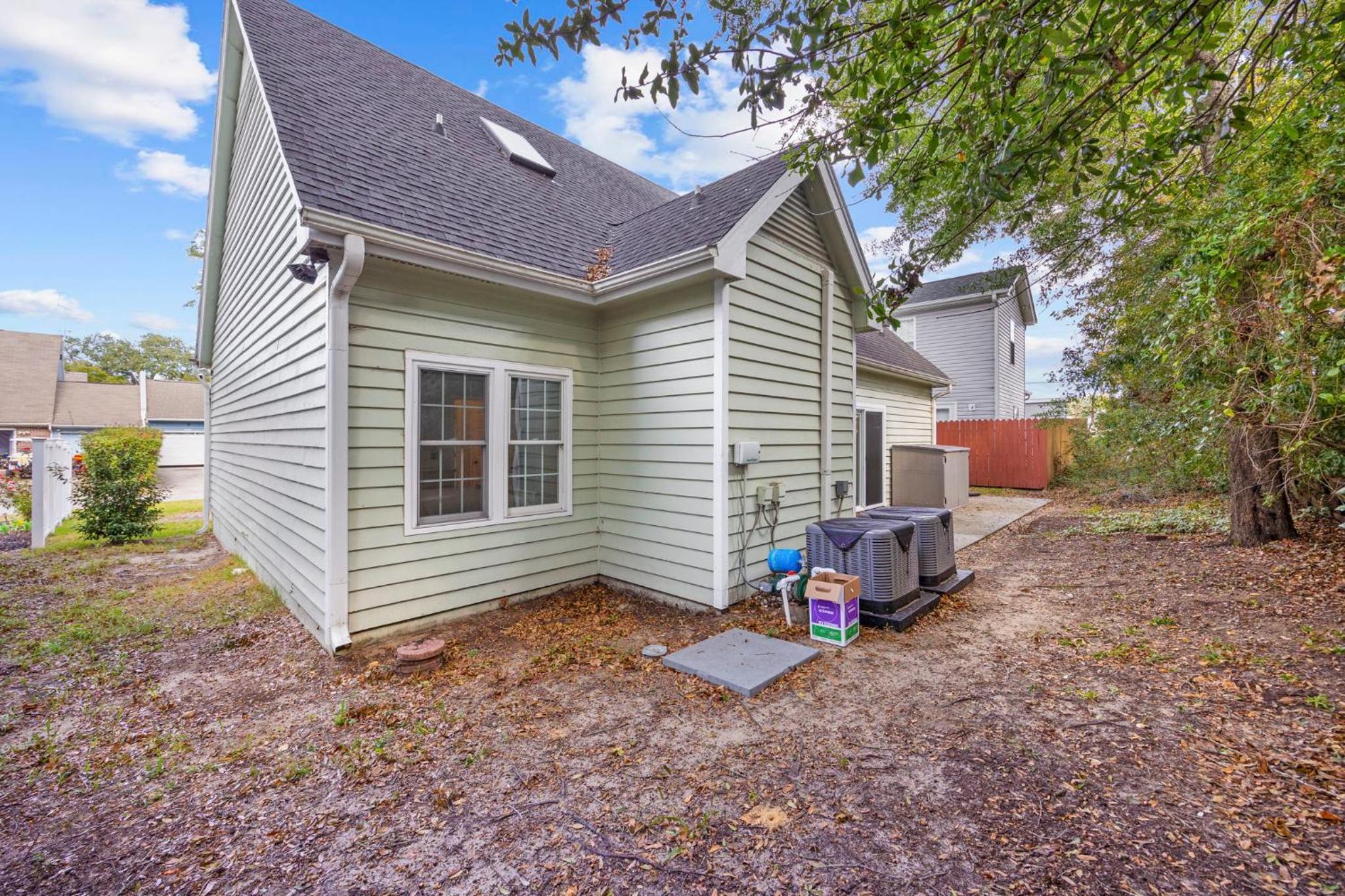 Spacious Beach Home Walk to Shore Drive