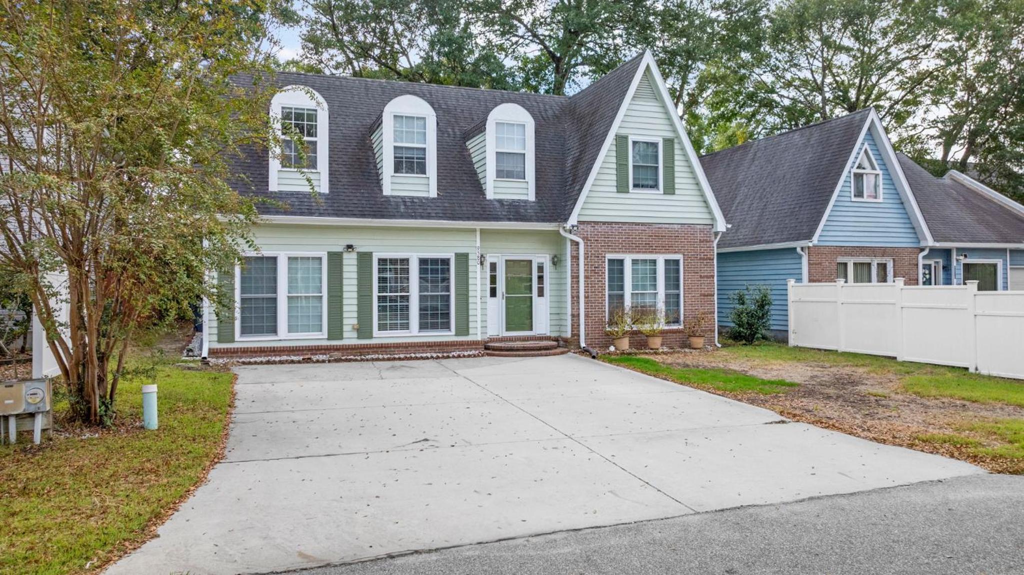 Spacious Beach Home Walk to Shore Drive