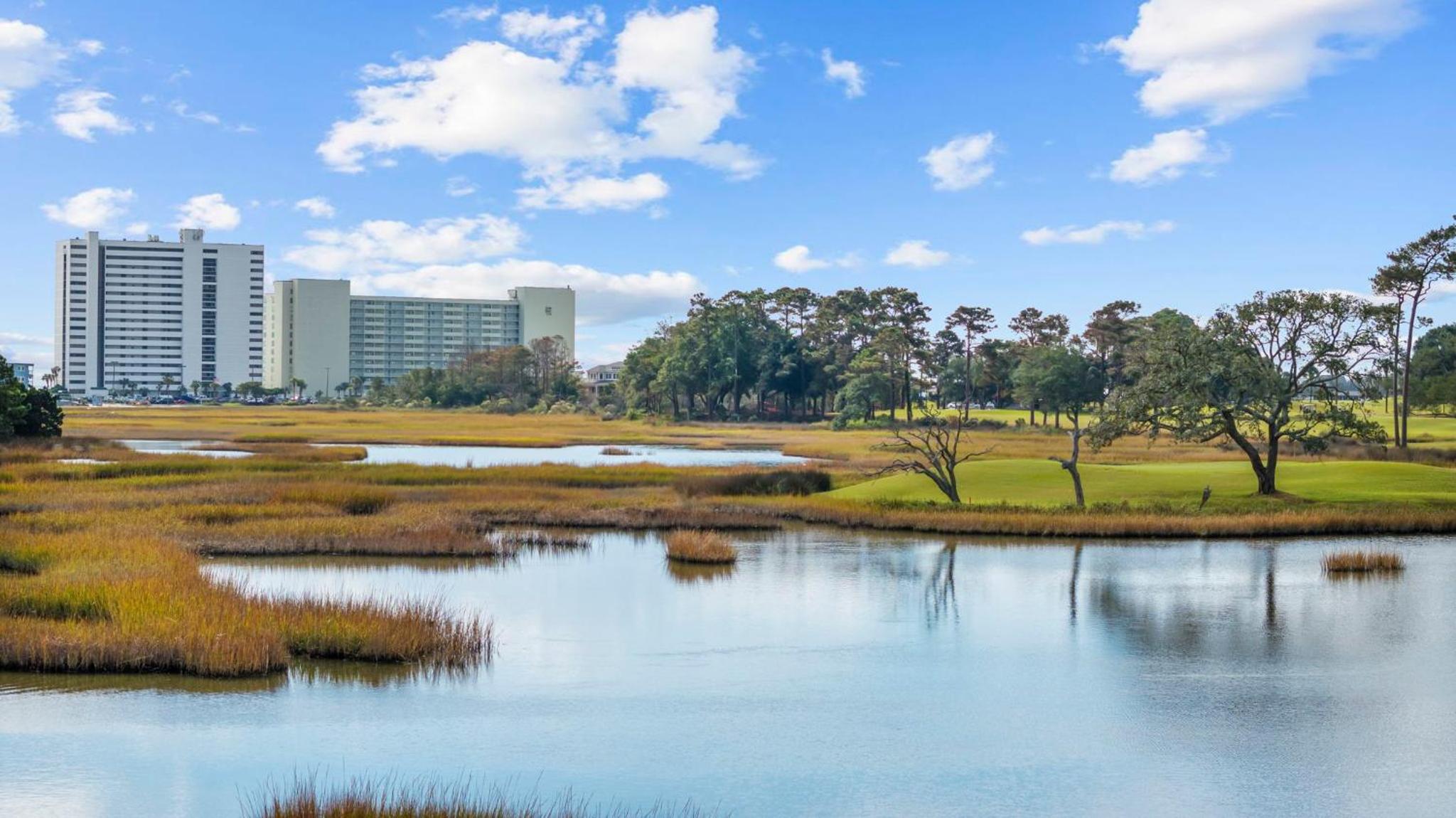 Spacious Beach Home Walk to Shore Drive
