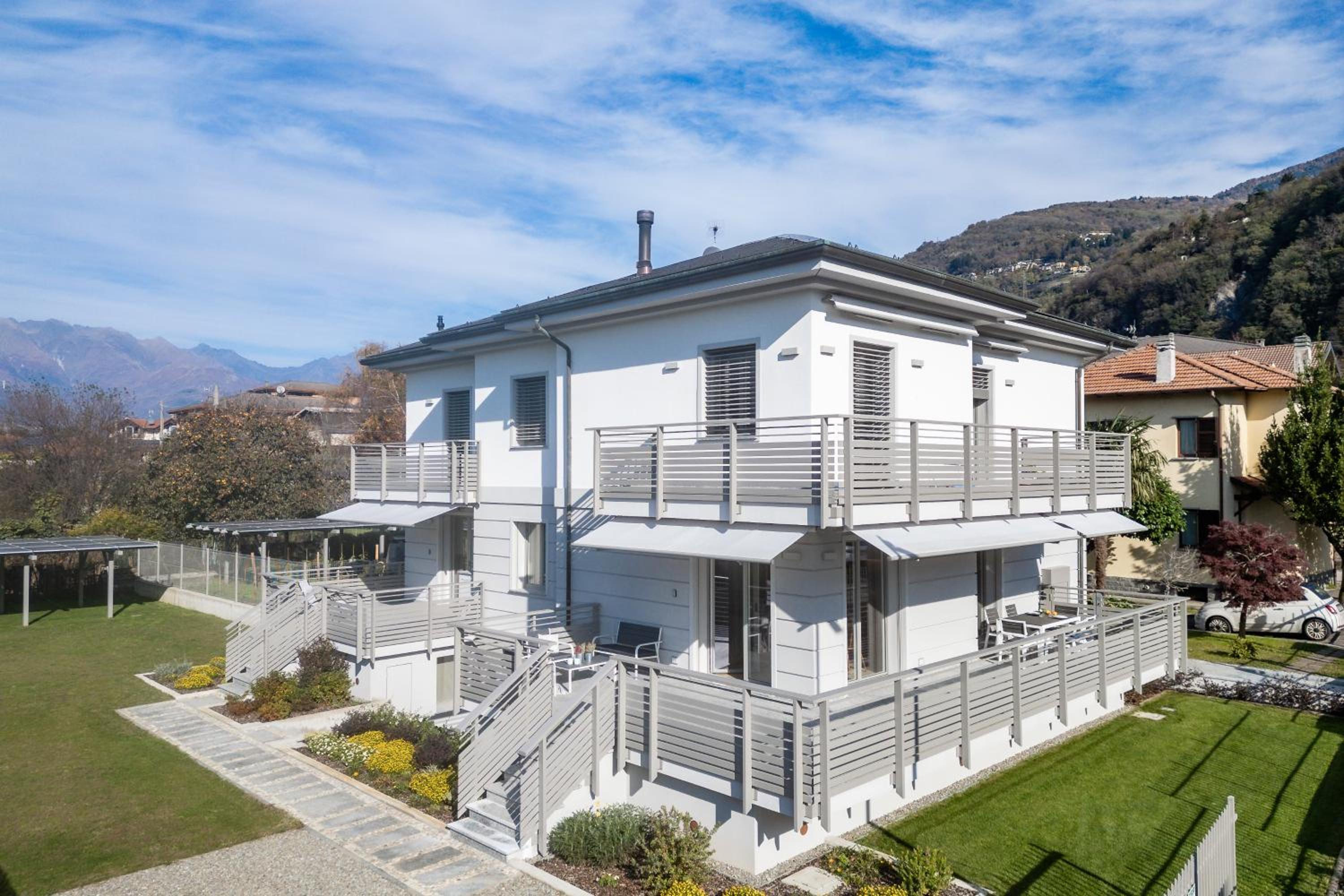 Villa Sunrise - Luxury property with pool & large private garden, few steps from the beach, ideal for families and people with mobility issues view 4
