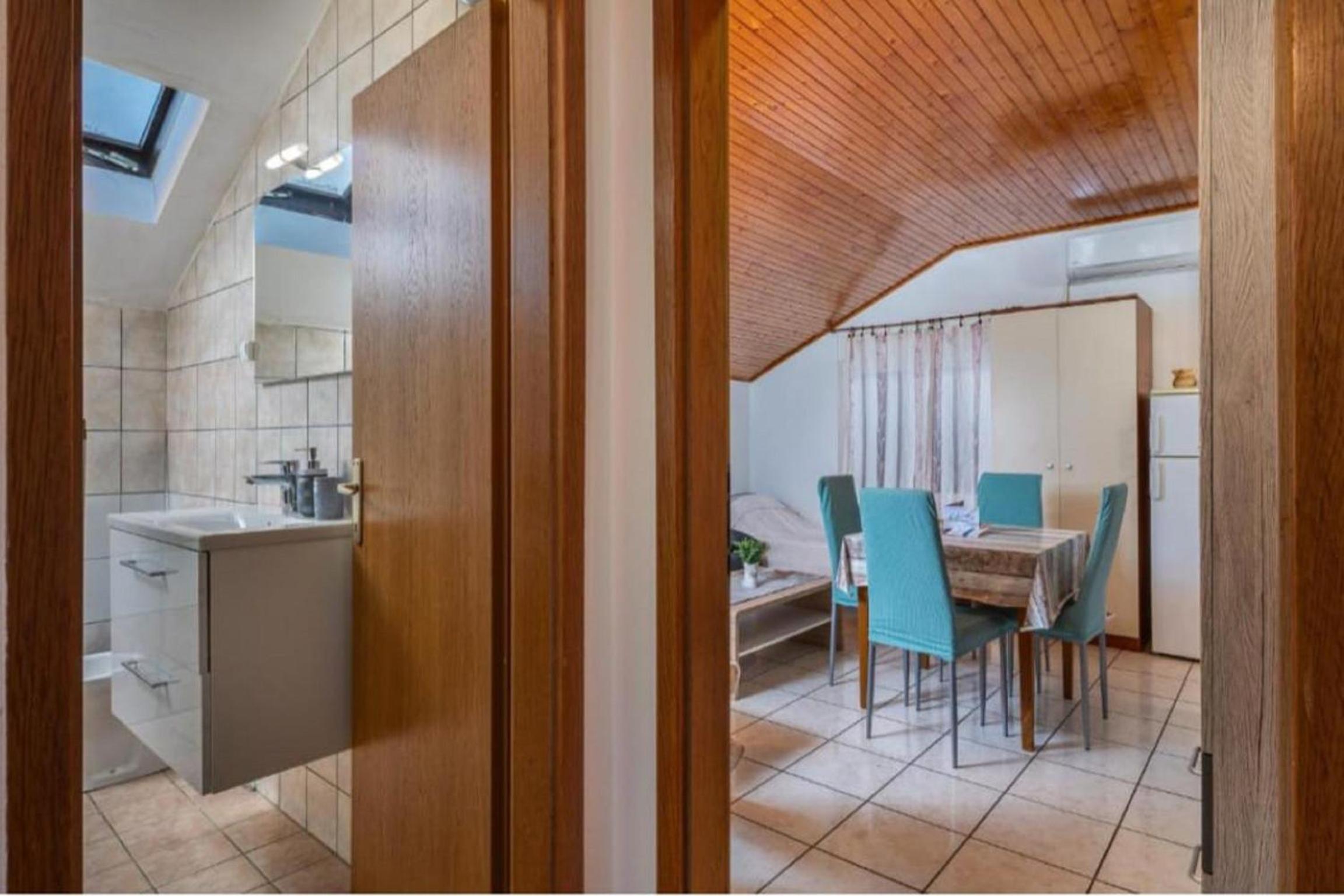 Studio Apartment Iva photo 1