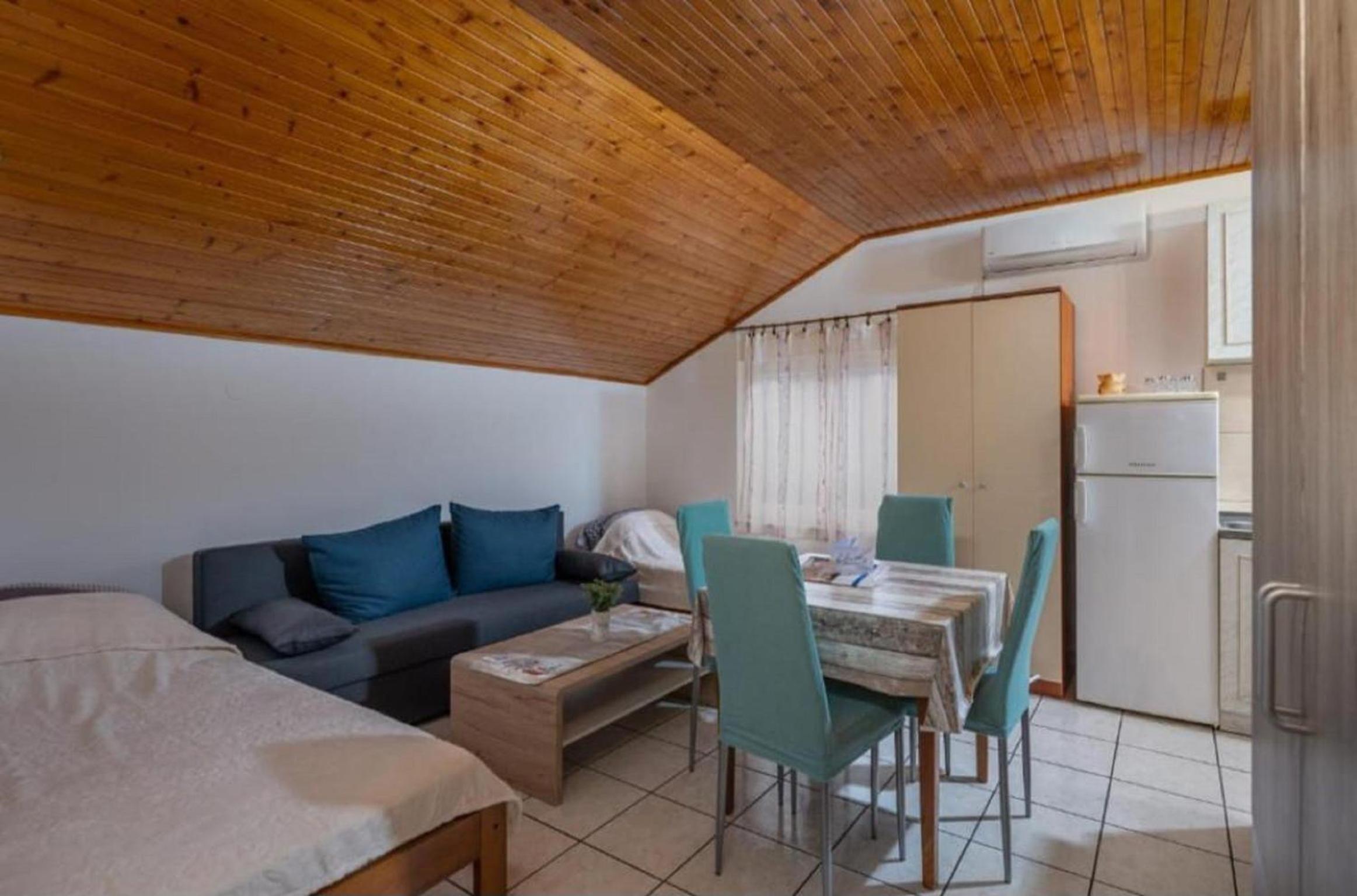 Studio Apartment Iva photo 3