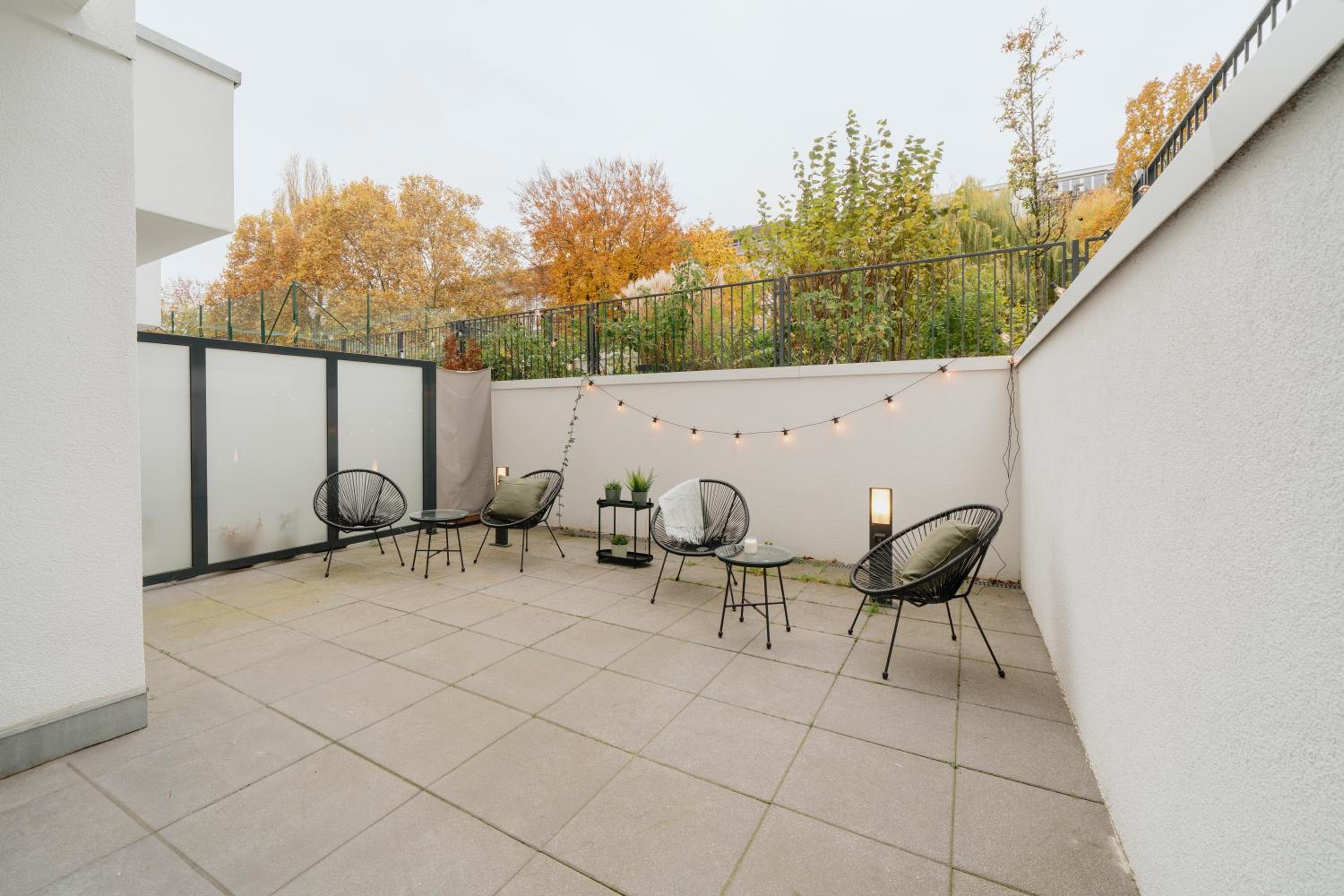 Homely Berlin - Huge Terrace, Modern, Quiet, Near Kudamm