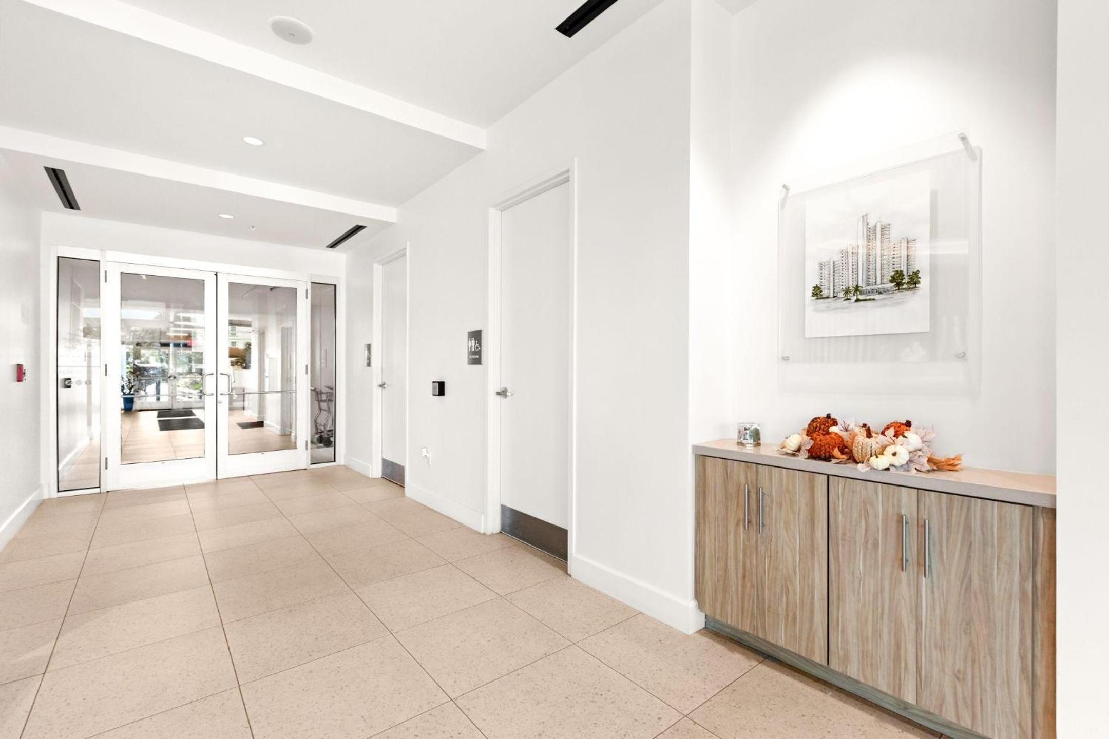 One Seagrove Place 1306
