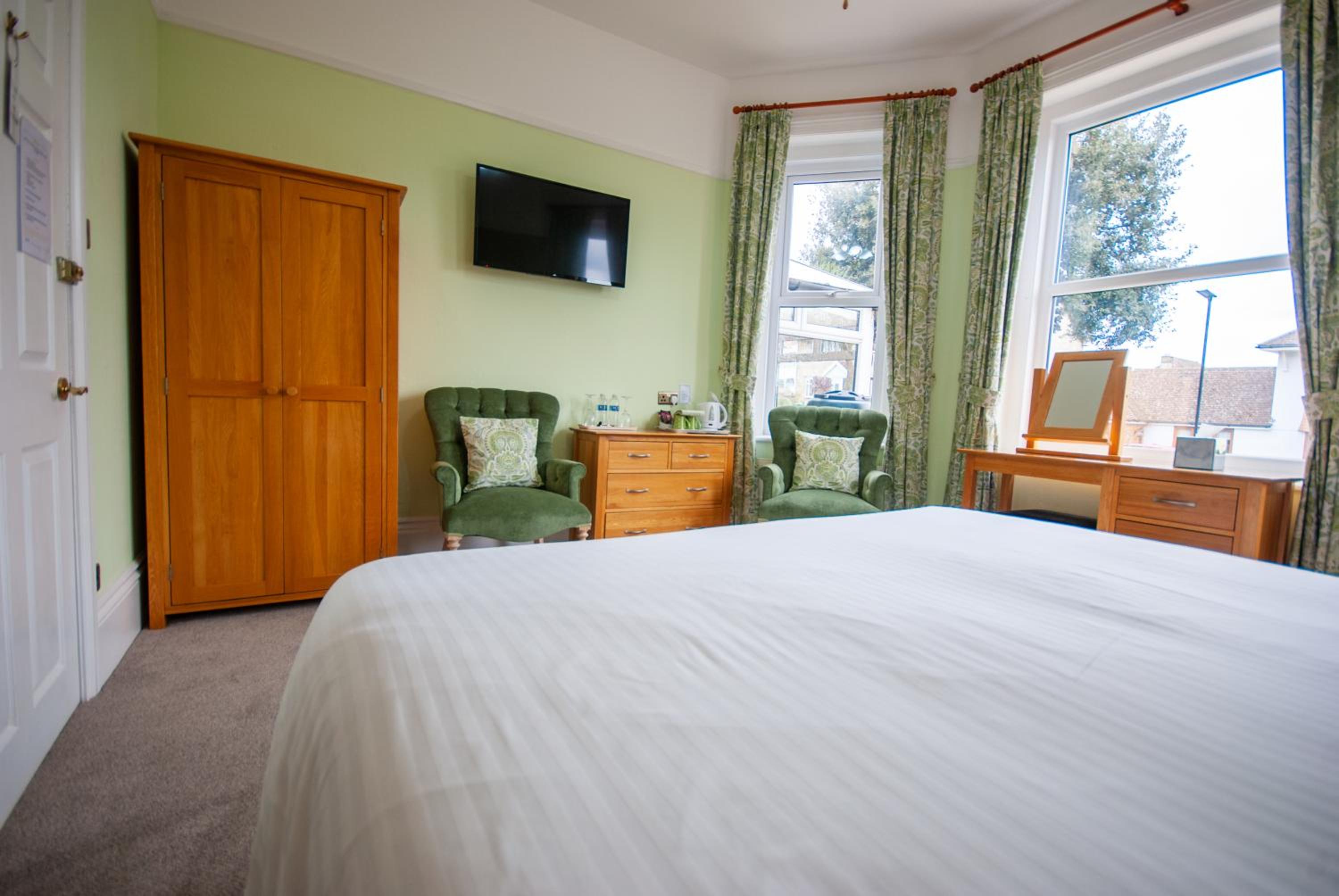 Westbury Lodge