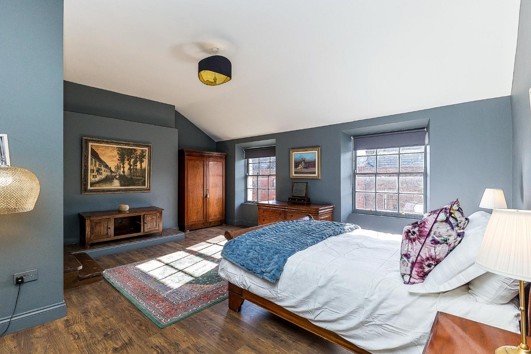 Connaught Apartment, 7 Henrietta Street, Dublin City Centre