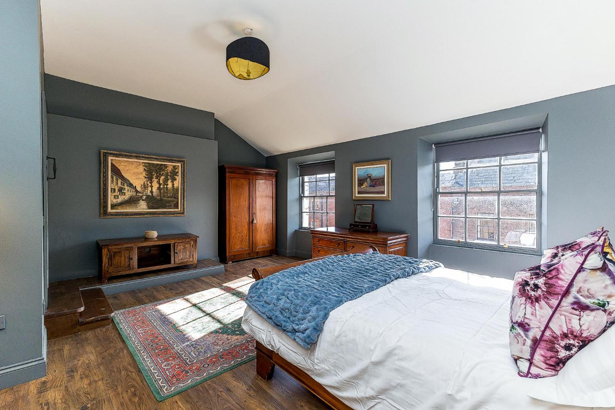 Connaught Apartment, 7 Henrietta Street, Dublin City Centre