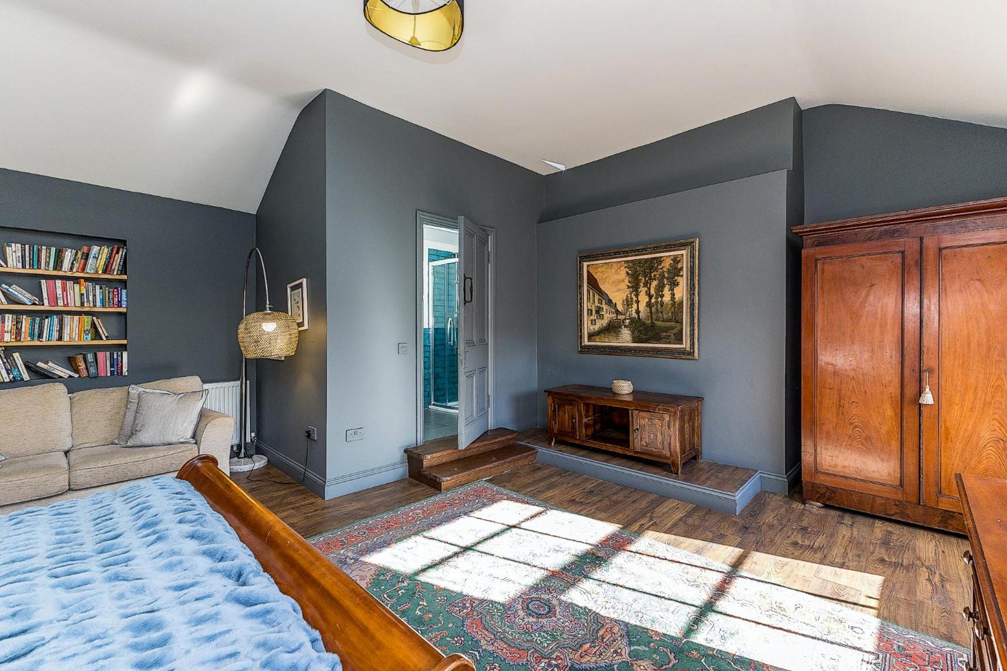 Connaught Apartment, 7 Henrietta Street, Dublin City Centre