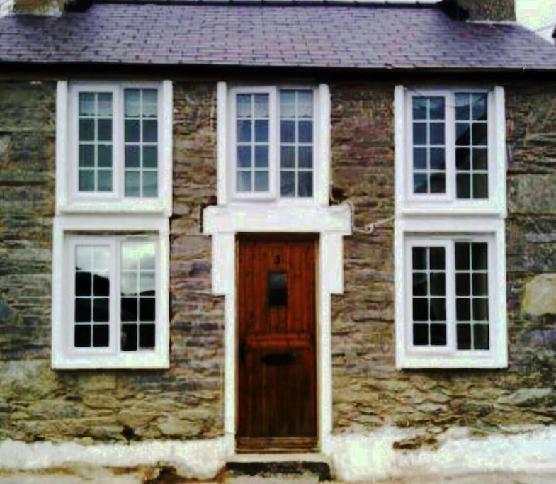Snowdrop Stone Detached Cottage view 4