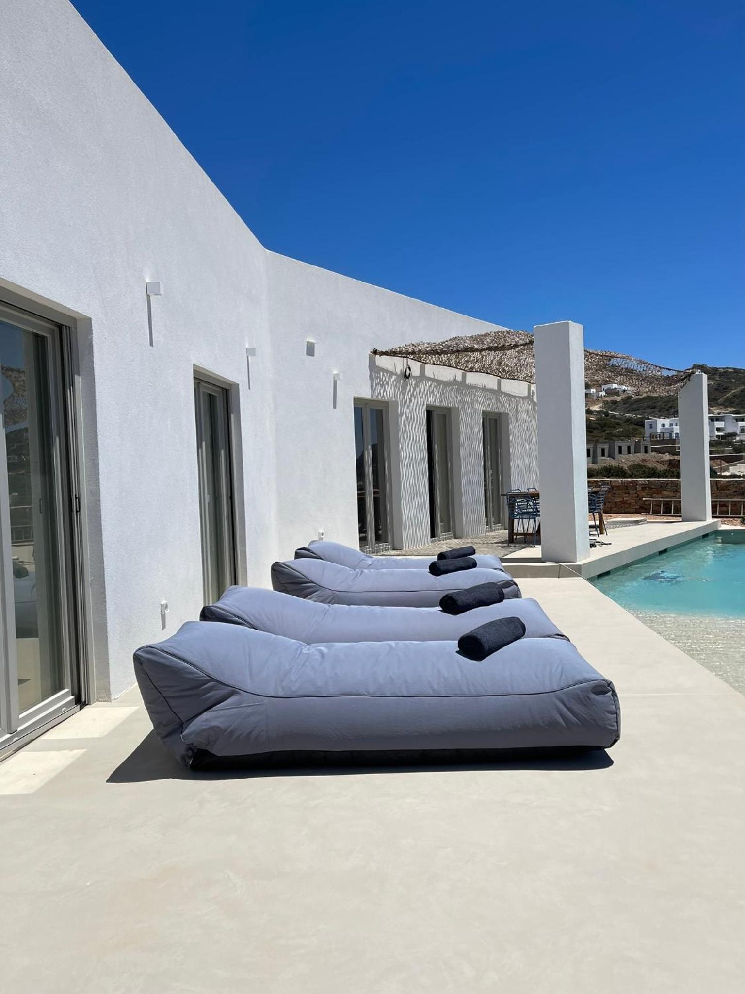 Saliagos villas complex with private pools view 4
