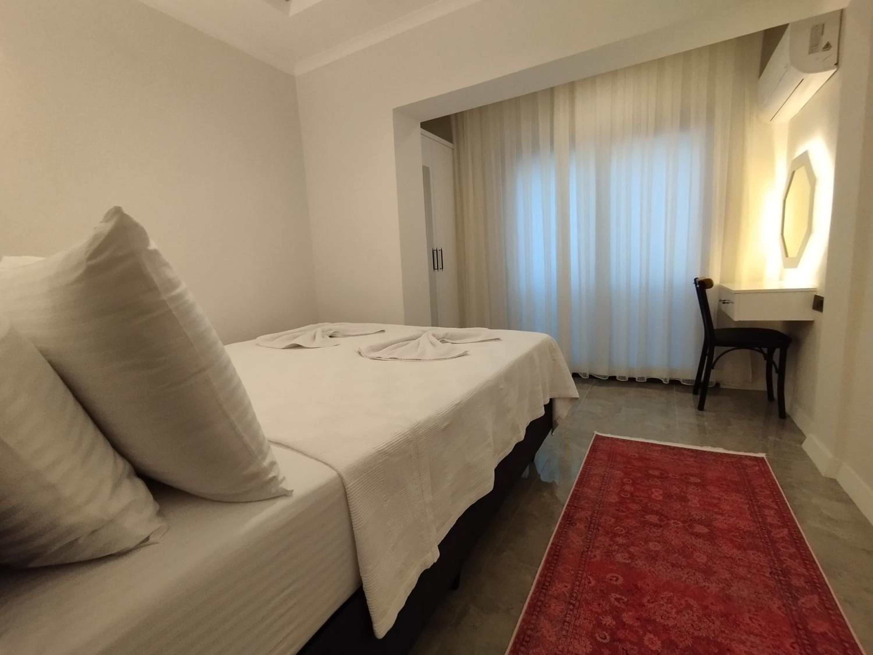 Duygu Apart etkileyici deniz manzaraları - Image 47