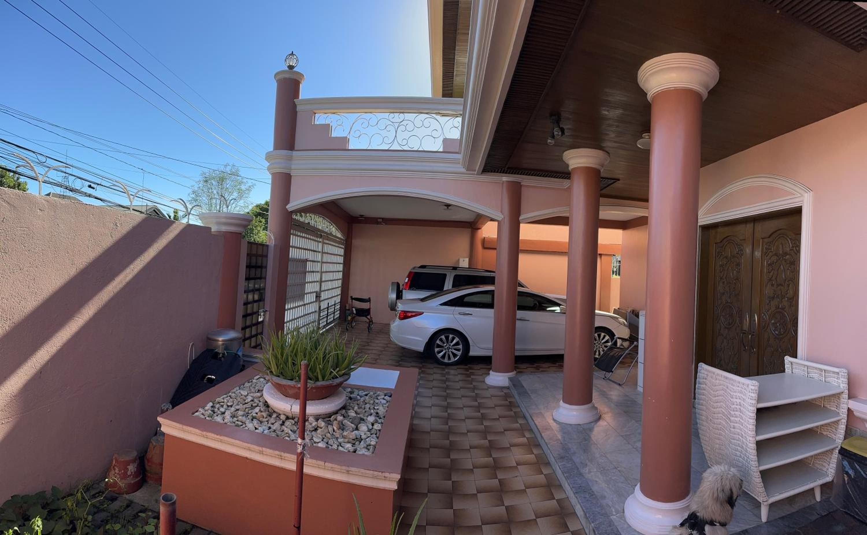 Tropical house