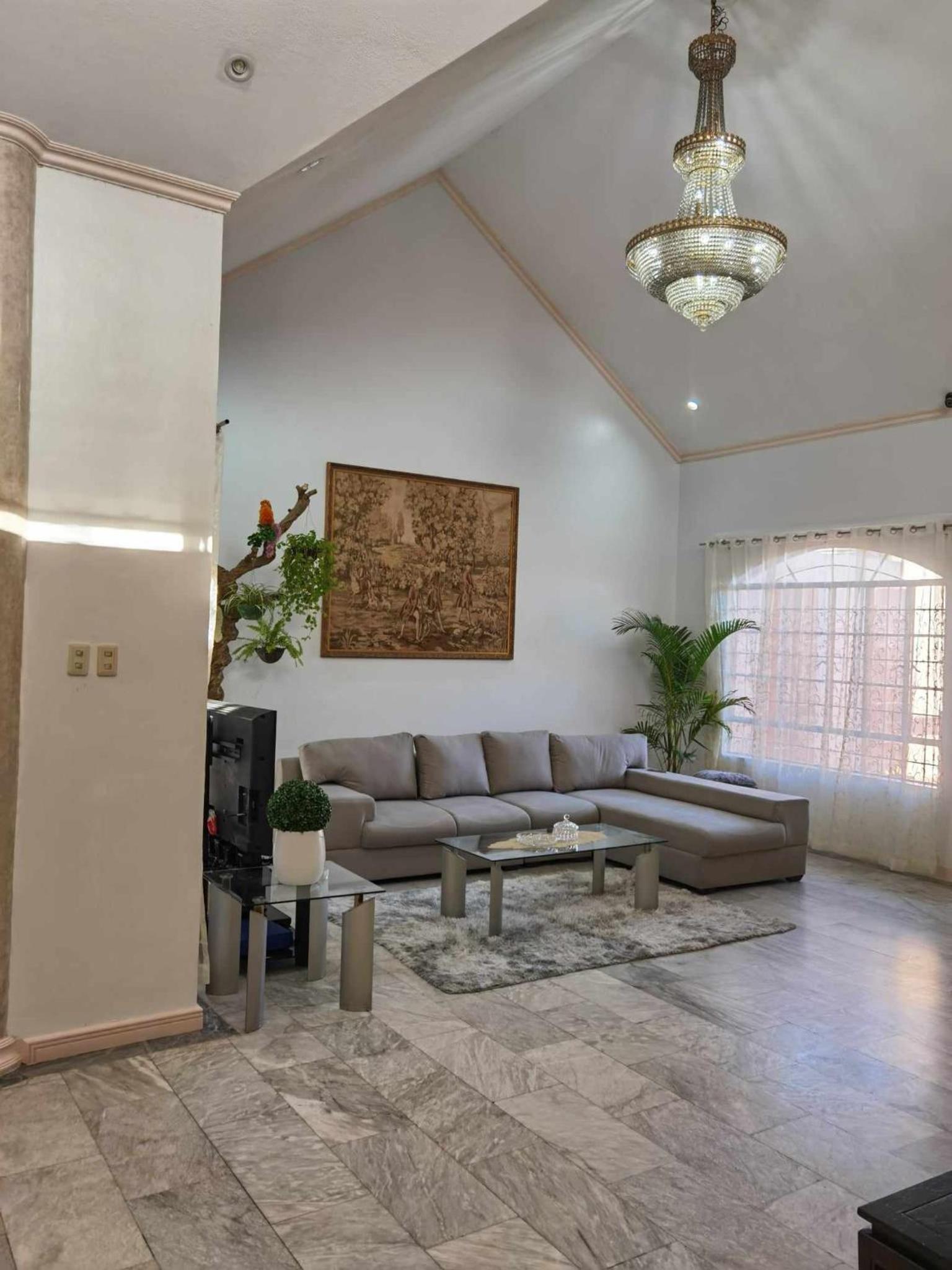 Tropical house