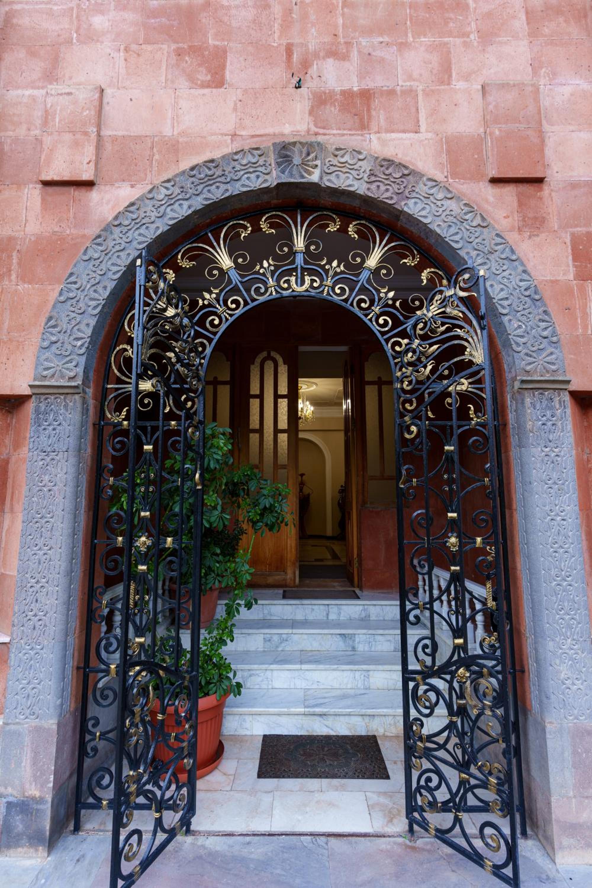 Dilijan Boutique House