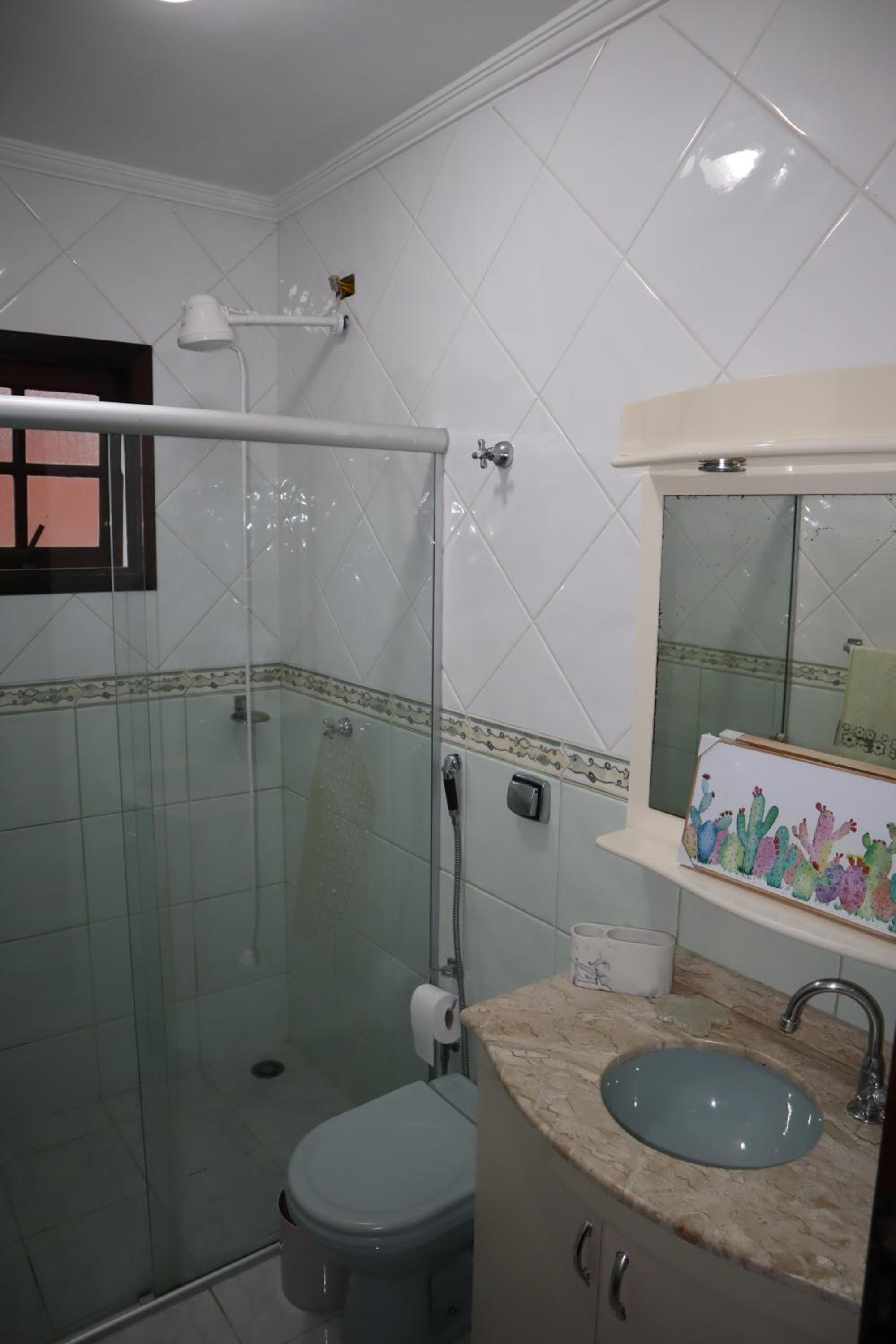 Casa de Praia em Condomínio no Guarujá