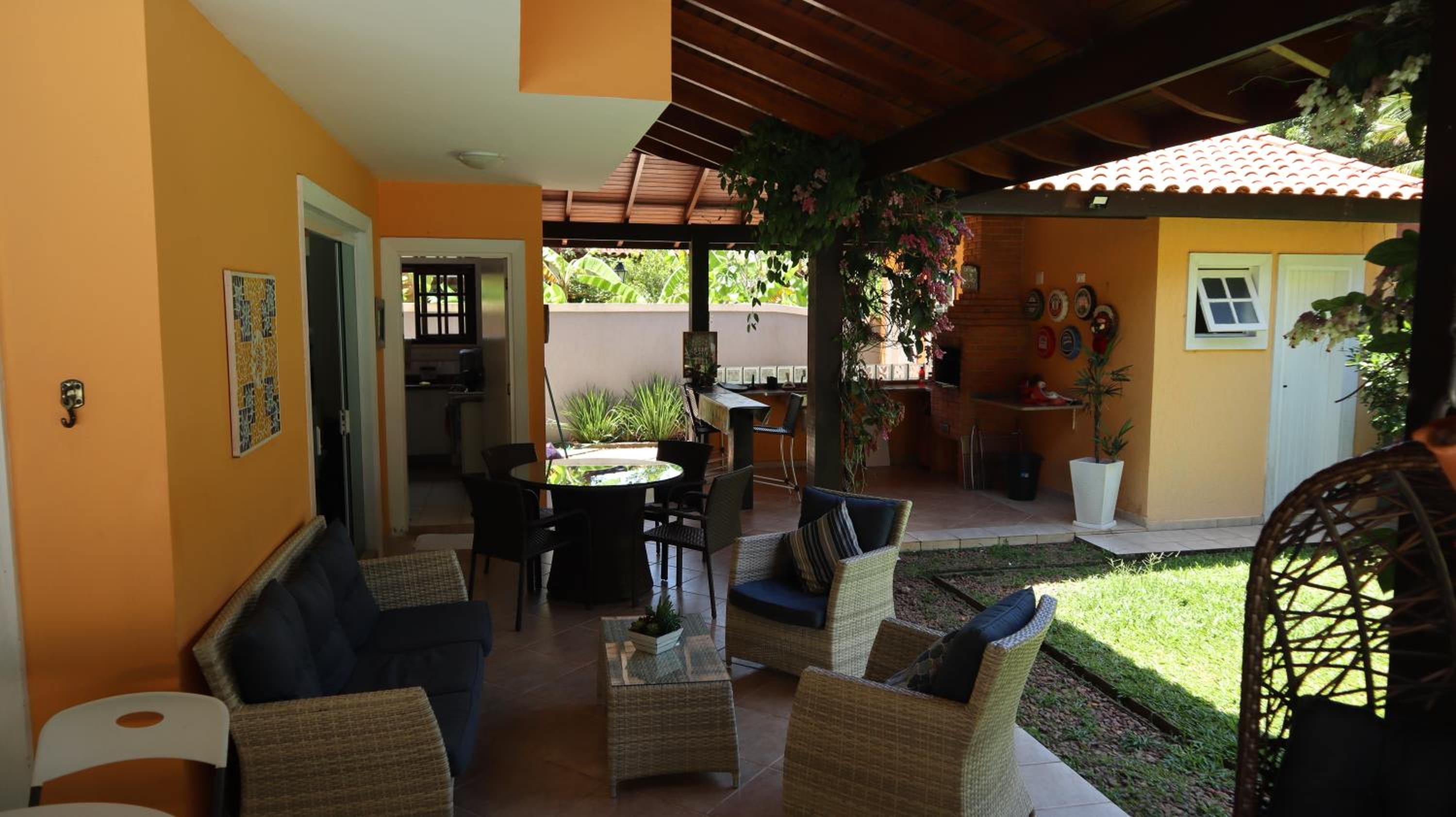 Casa de Praia em Condomínio no Guarujá