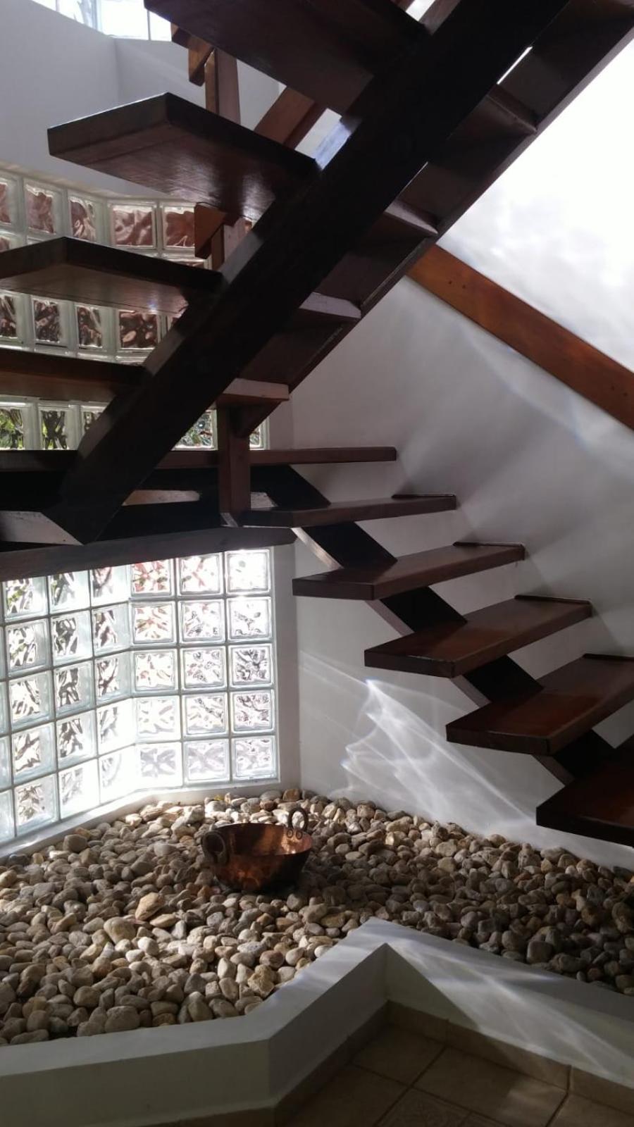 Casa de Praia em Condomínio no Guarujá