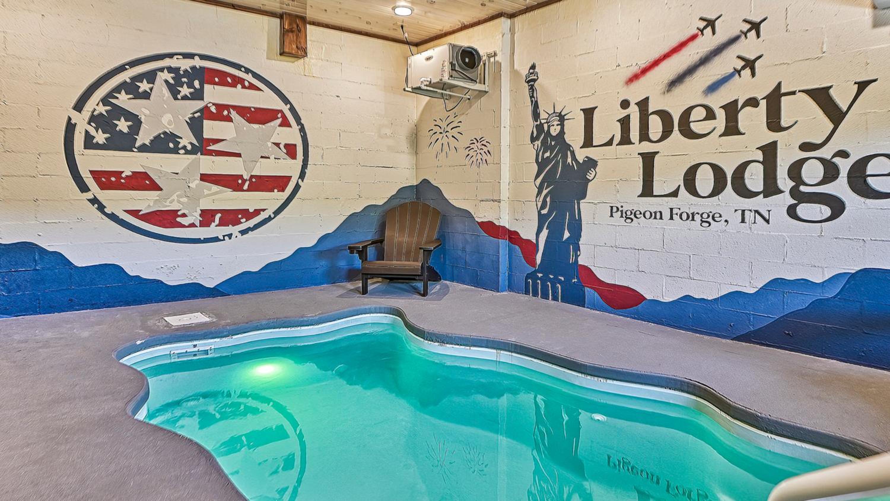 Ideal Location PigeonForge Cabin HotTub & Pool view 4