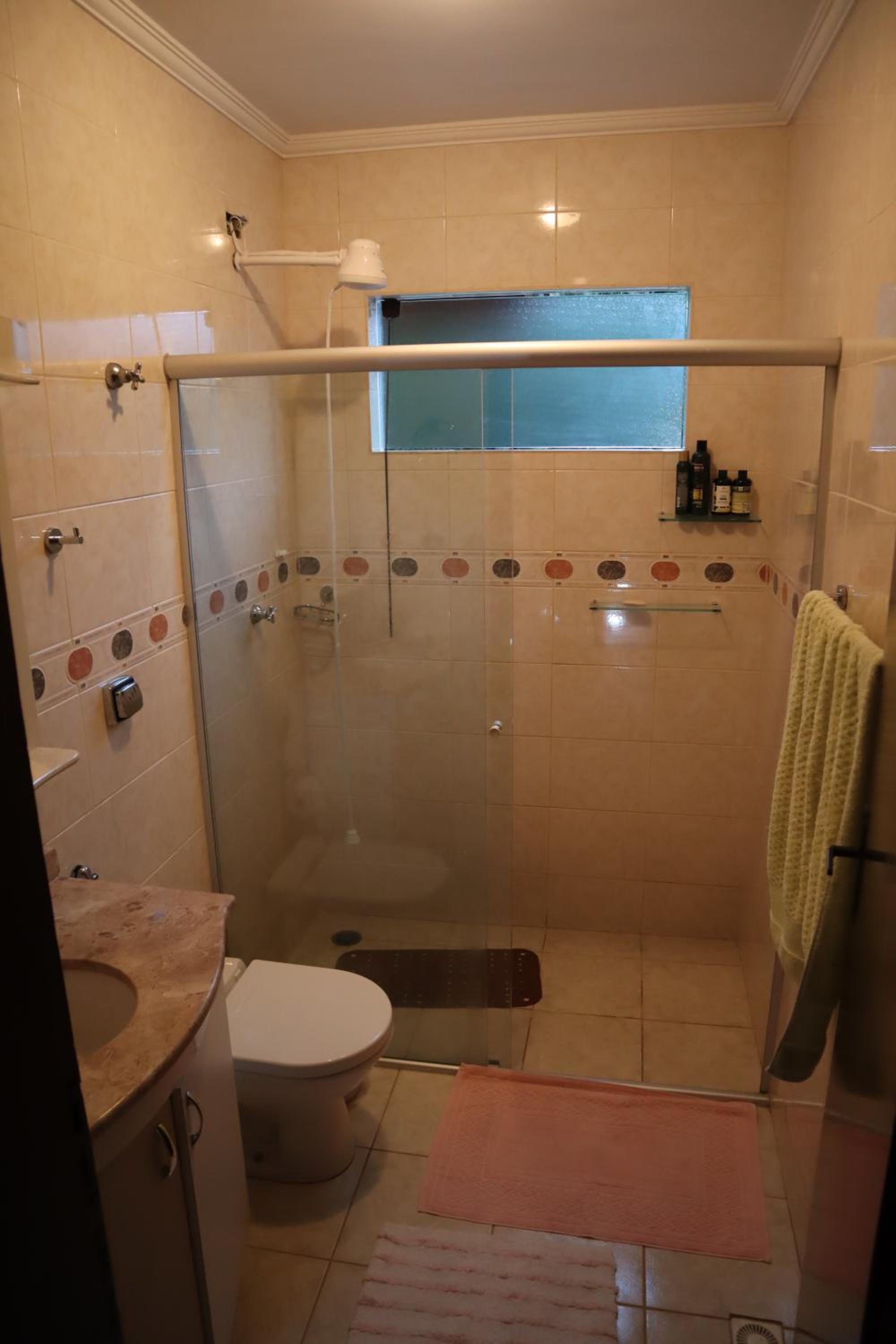 Casa de Praia em Condomínio no Guarujá