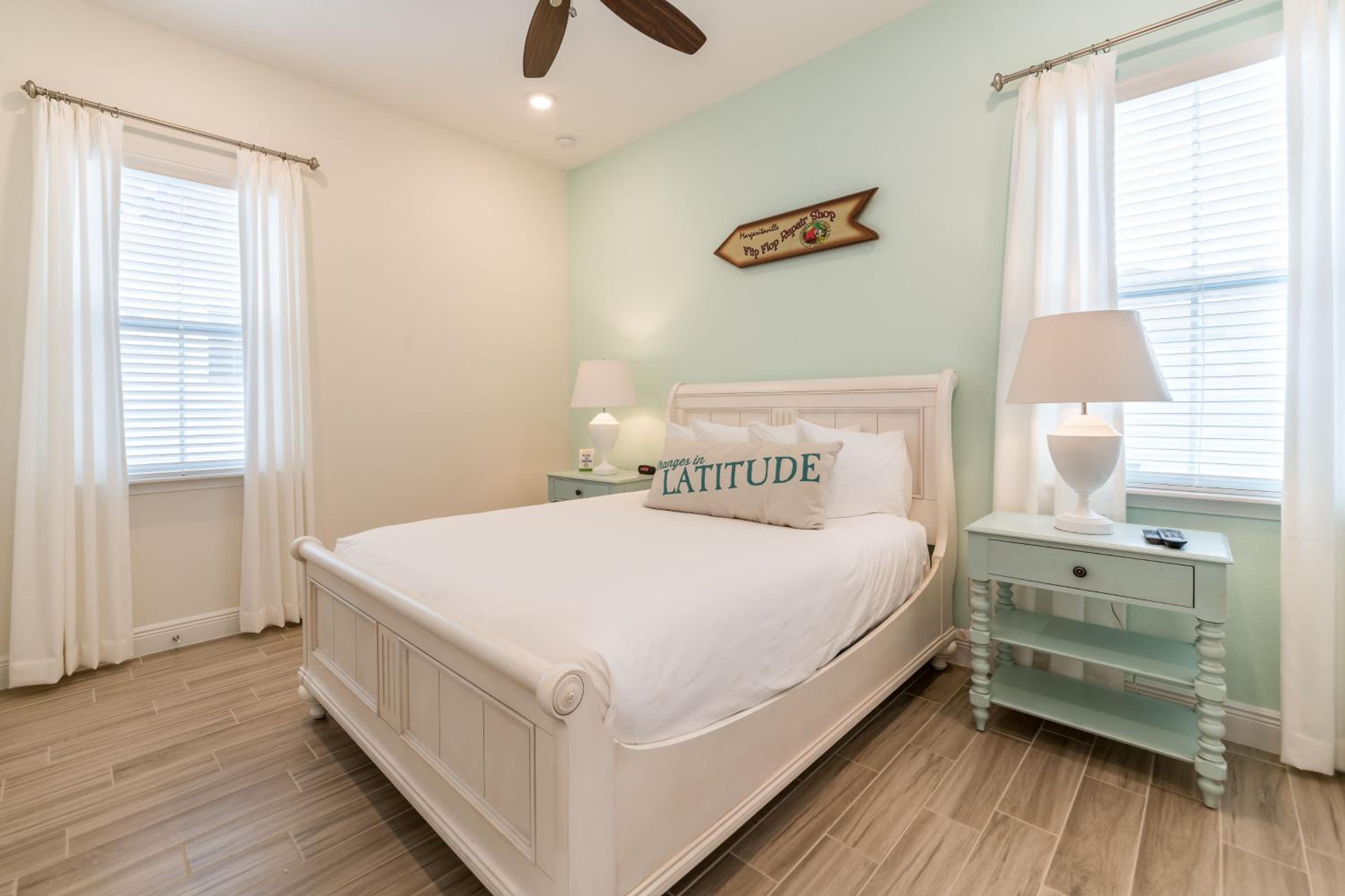 Tropical Oasis Cottage With Private Hot Tub Near Disney With Margaritaville Resort & Island H2O Access - 3021La